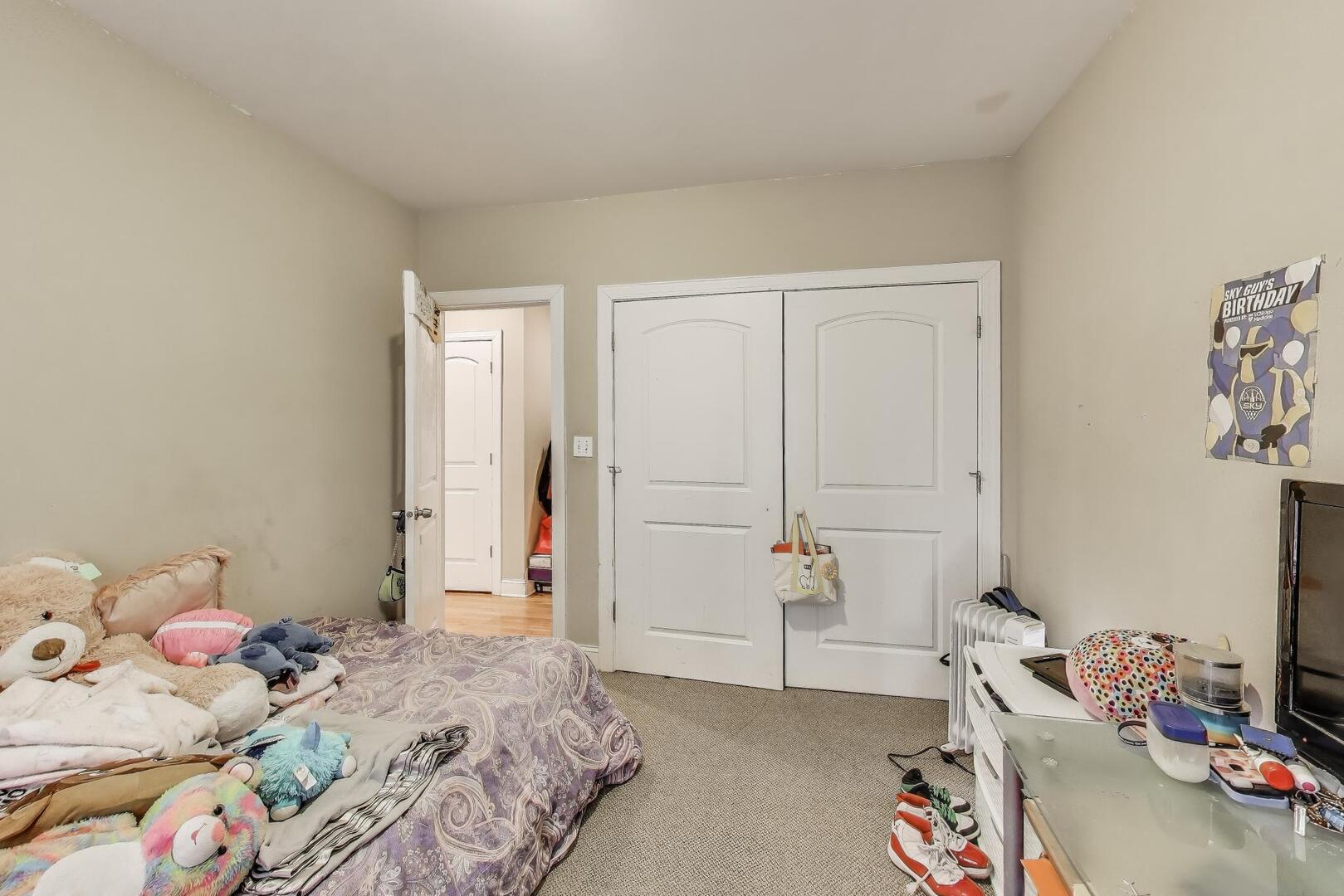 6527 S Drexel Avenue, Chicago, IL 60637