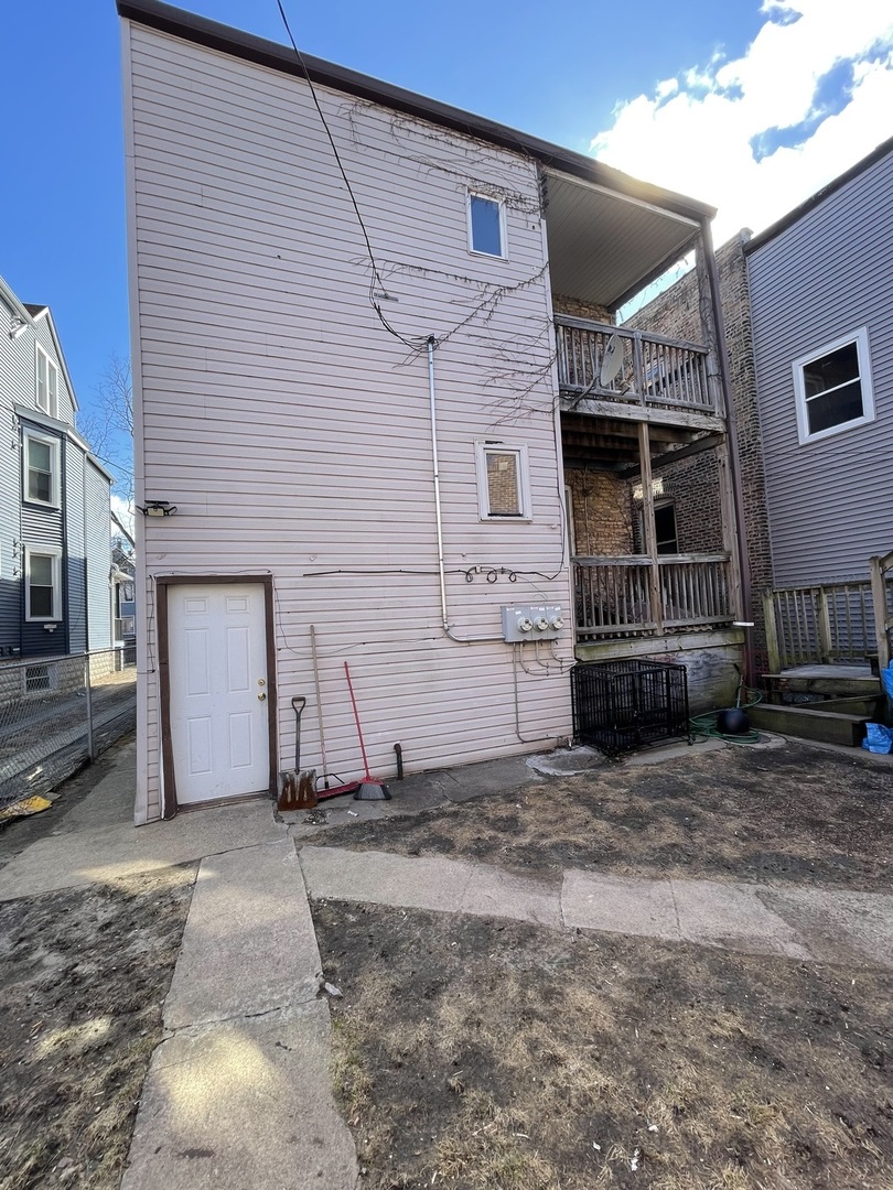 7934 S Escanaba Avenue, Chicago, IL 60617