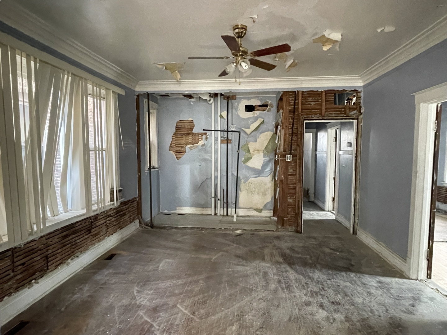 7934 S Escanaba Avenue, Chicago, IL 60617