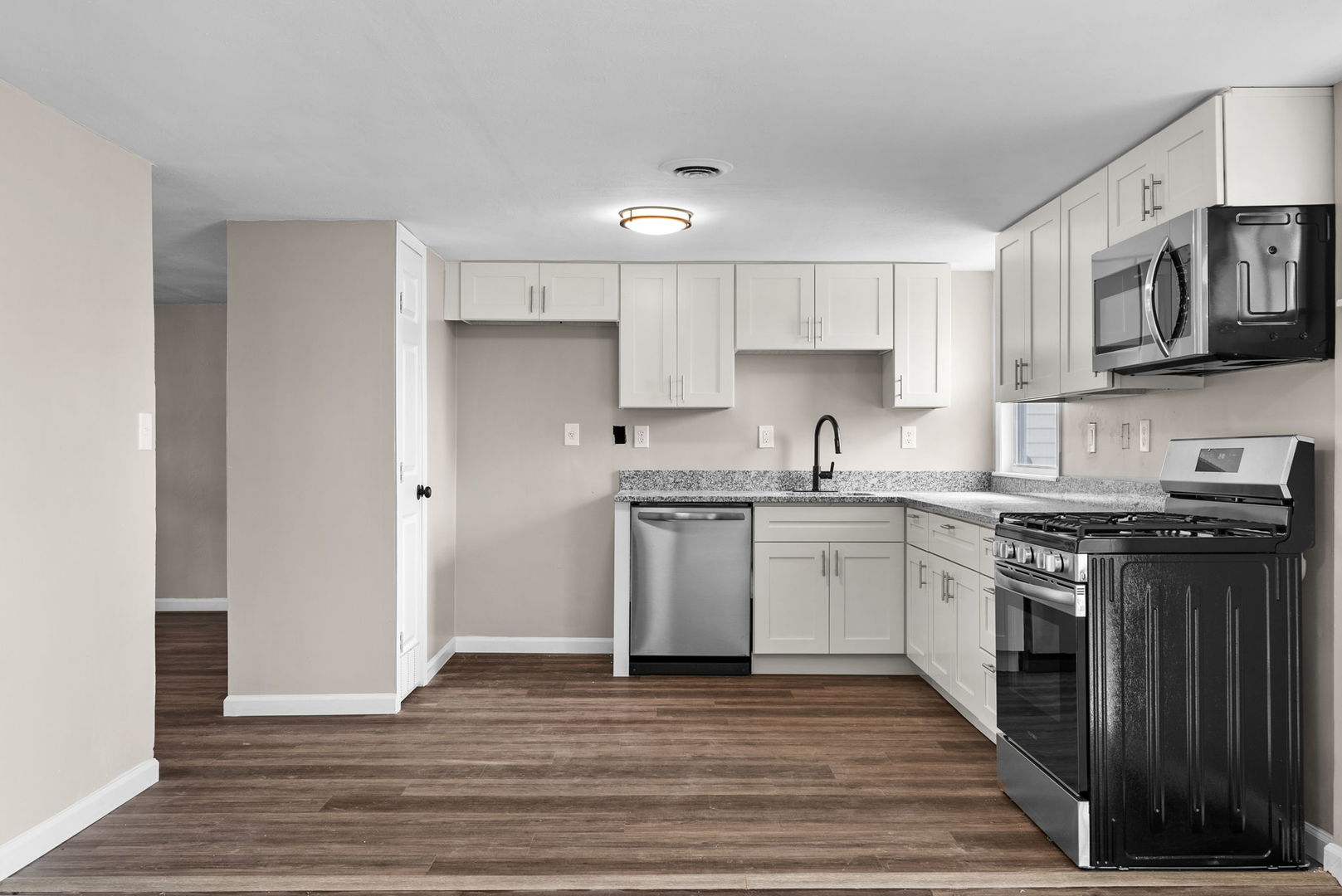 208 St Christopher Drive, Cahokia, IL 62206