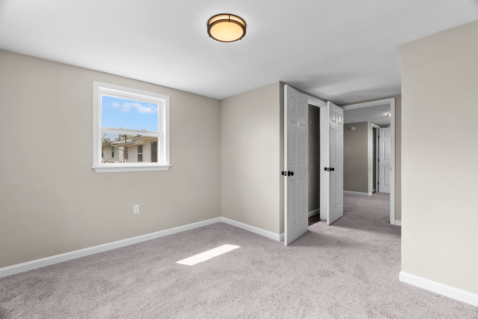 208 St Christopher Drive, Cahokia, IL 62206