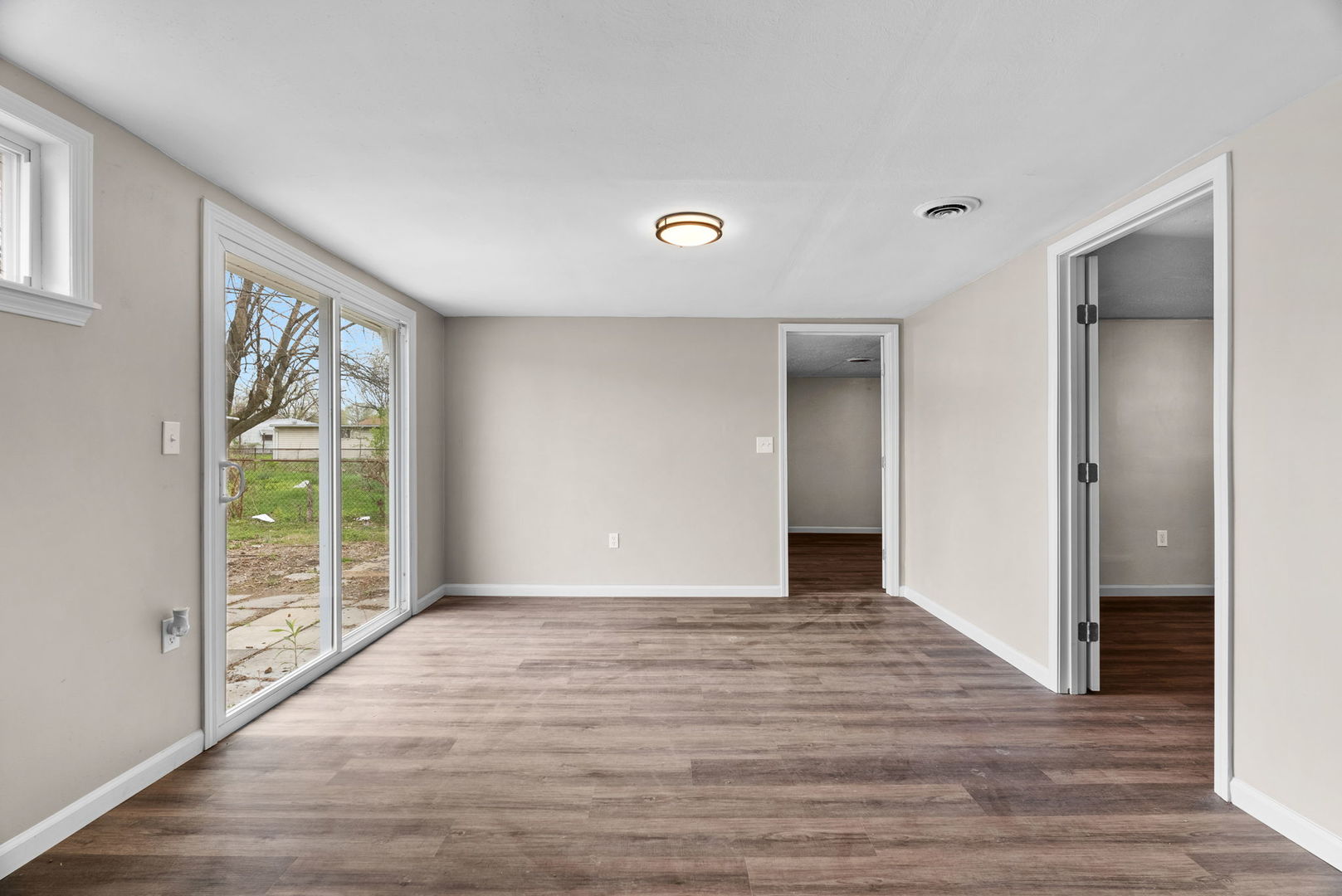 208 St Christopher Drive, Cahokia, IL 62206