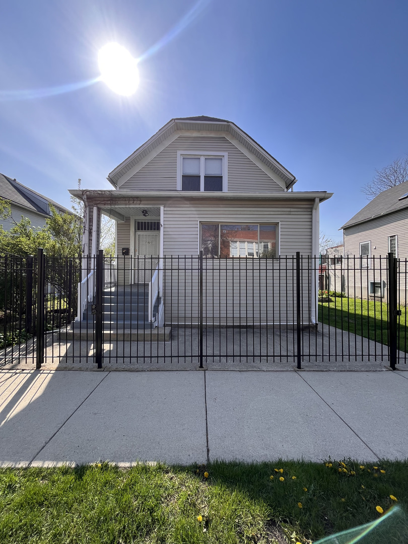 1430 N LEAMINGTON Avenue, Chicago, IL 60651