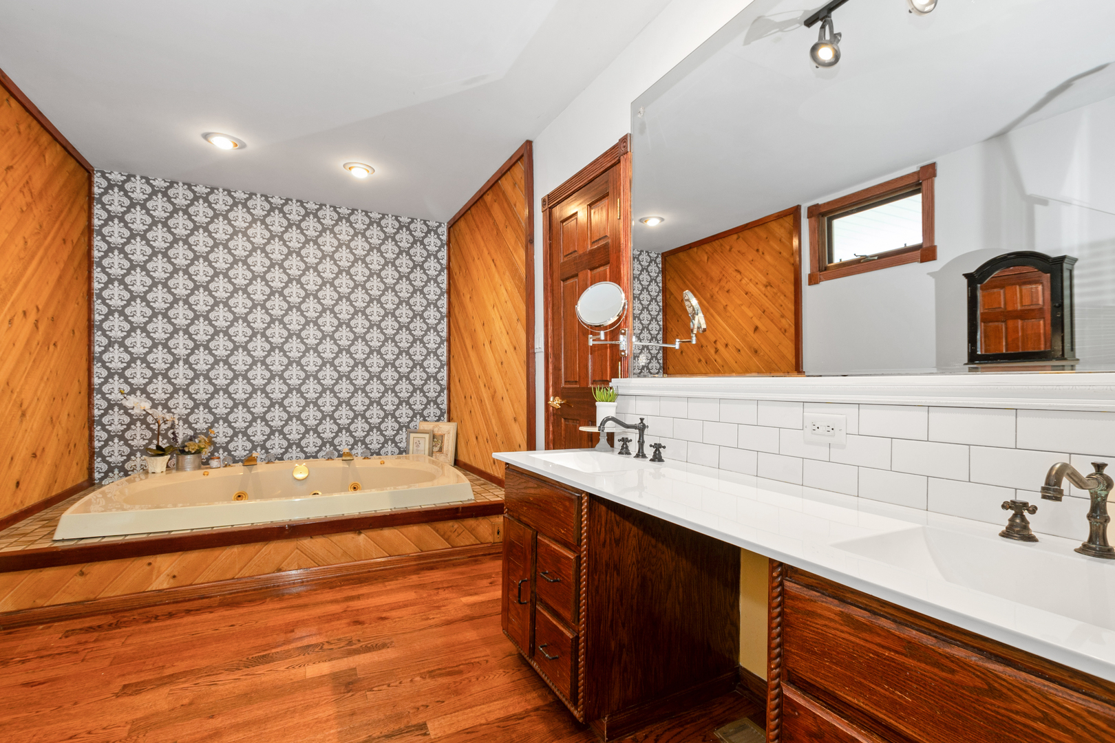 9201 175th Street, Tinley Park, IL 60487