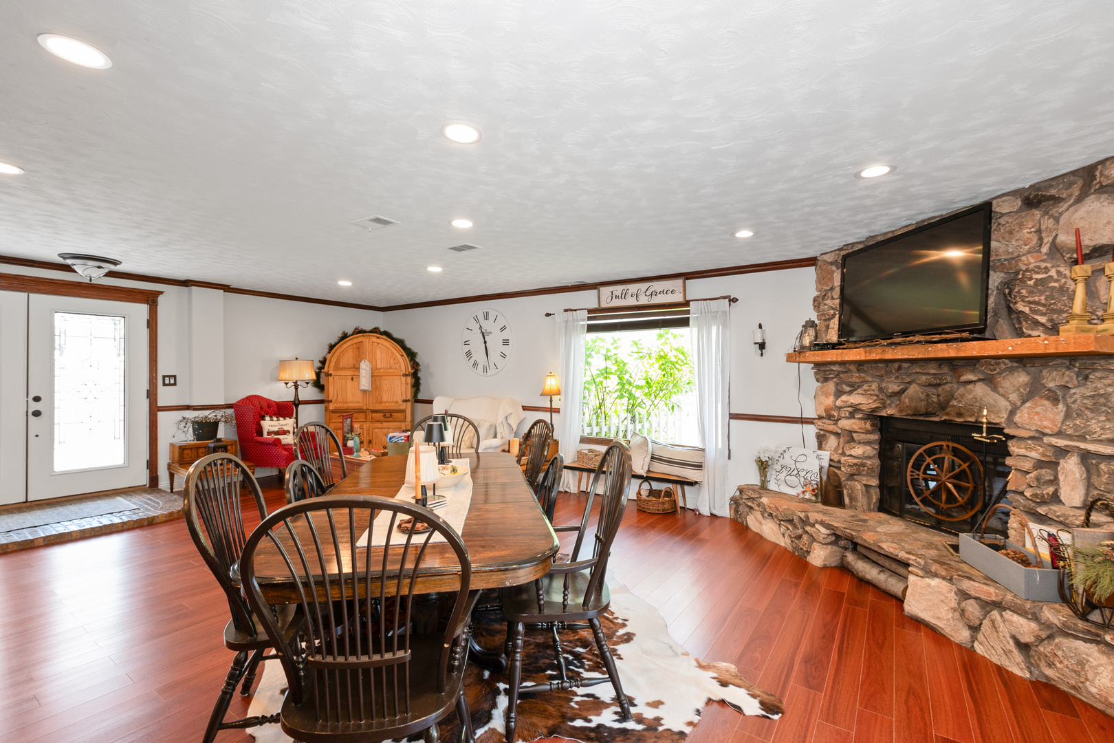 9201 175th Street, Tinley Park, IL 60487