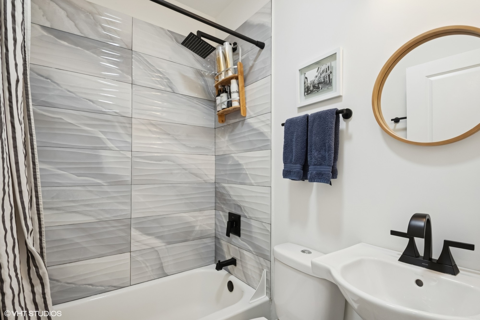 3408 W Le Moyne Street, Chicago, IL 60651