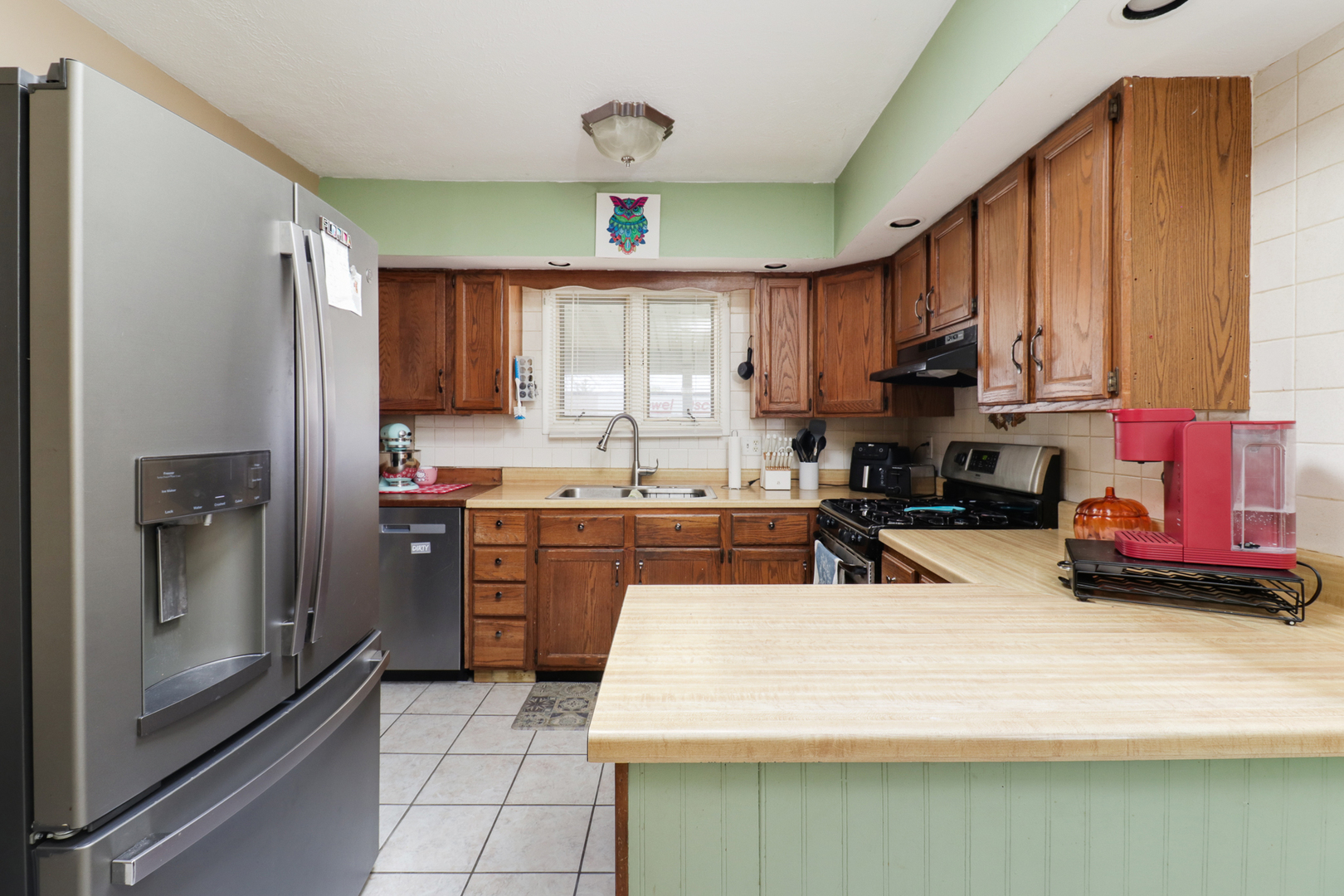 910 S Cottage Avenue, Normal, IL 61761