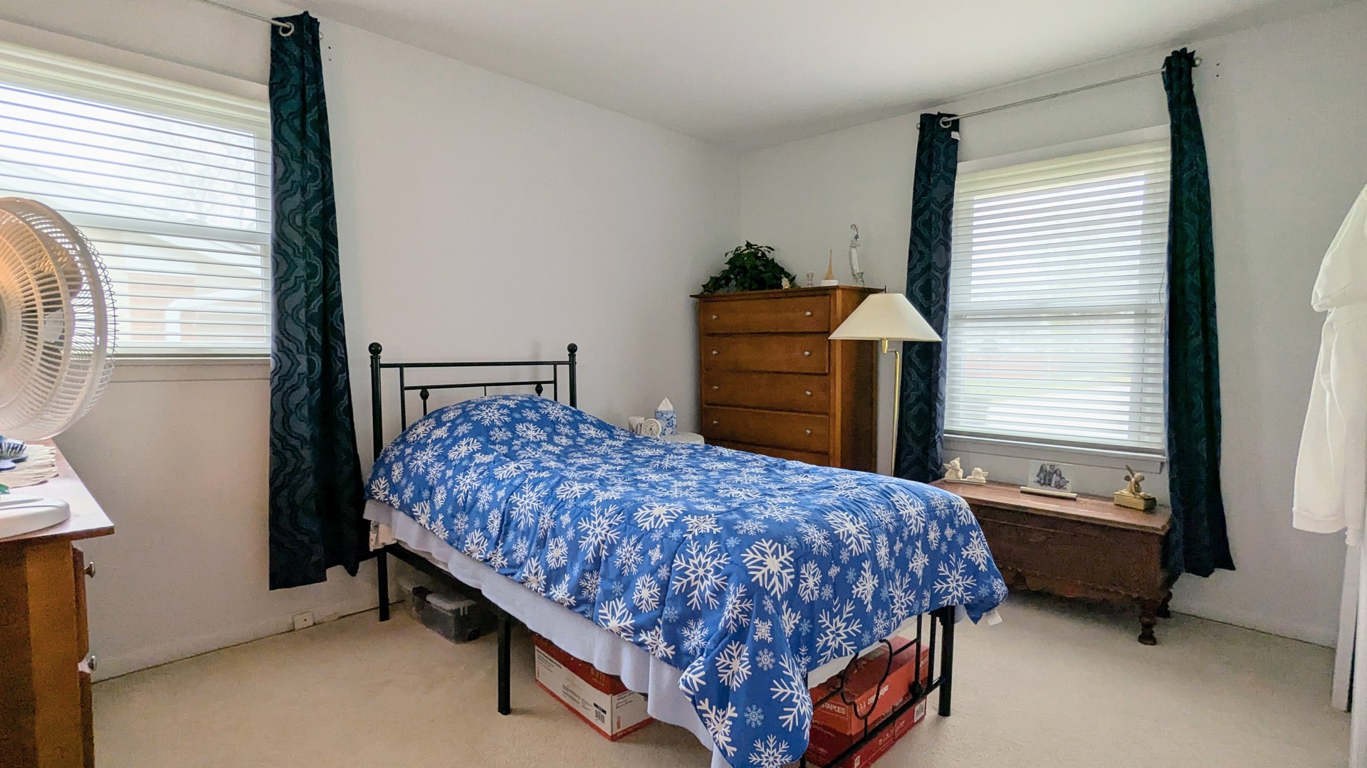 36 Keswick Road, Elk Grove Village, IL 60007