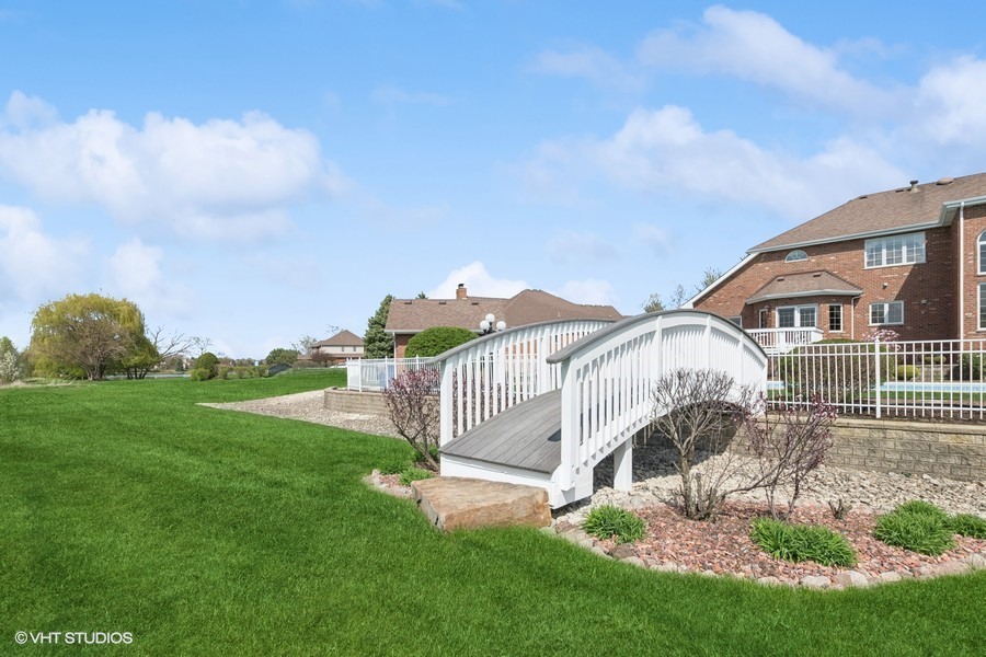 11828 Coquille Drive, Frankfort, IL 60423
