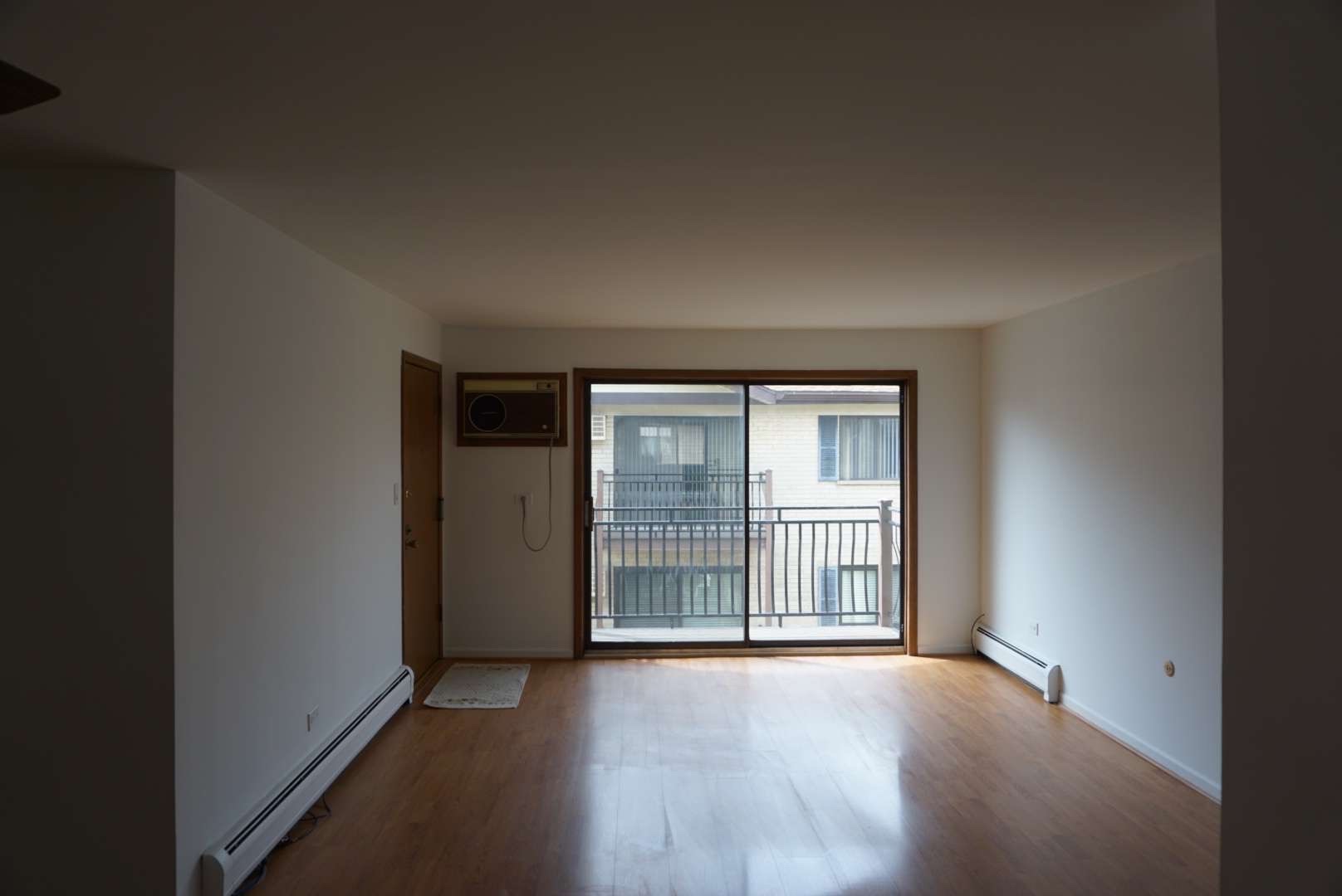 5143 N East River Road #355-D, Chicago, IL 60656