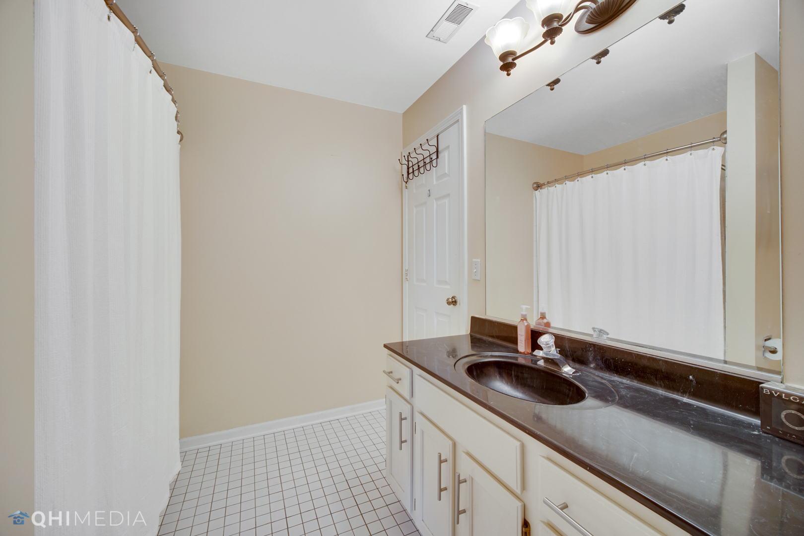 335 Satinwood Court, Buffalo Grove, IL 60089