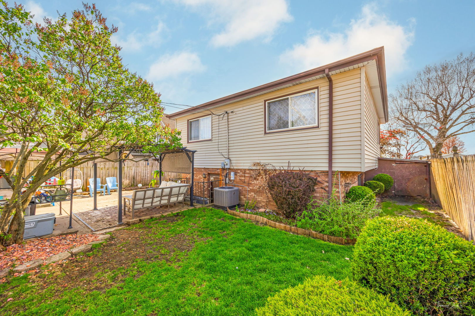 8327 S 78TH Avenue, Bridgeview, IL 60455