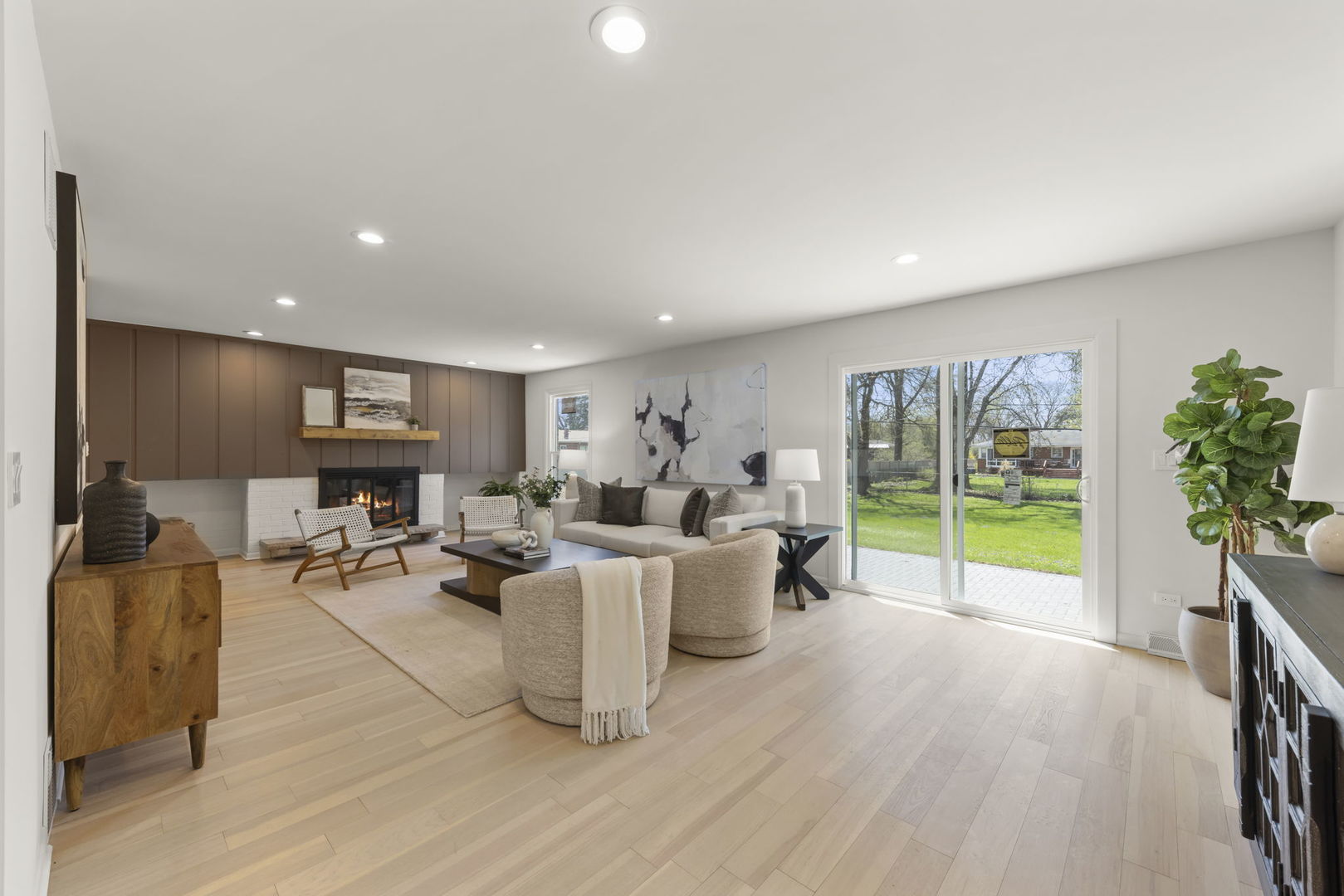 5928 Lyman Avenue, Downers Grove, IL 60516