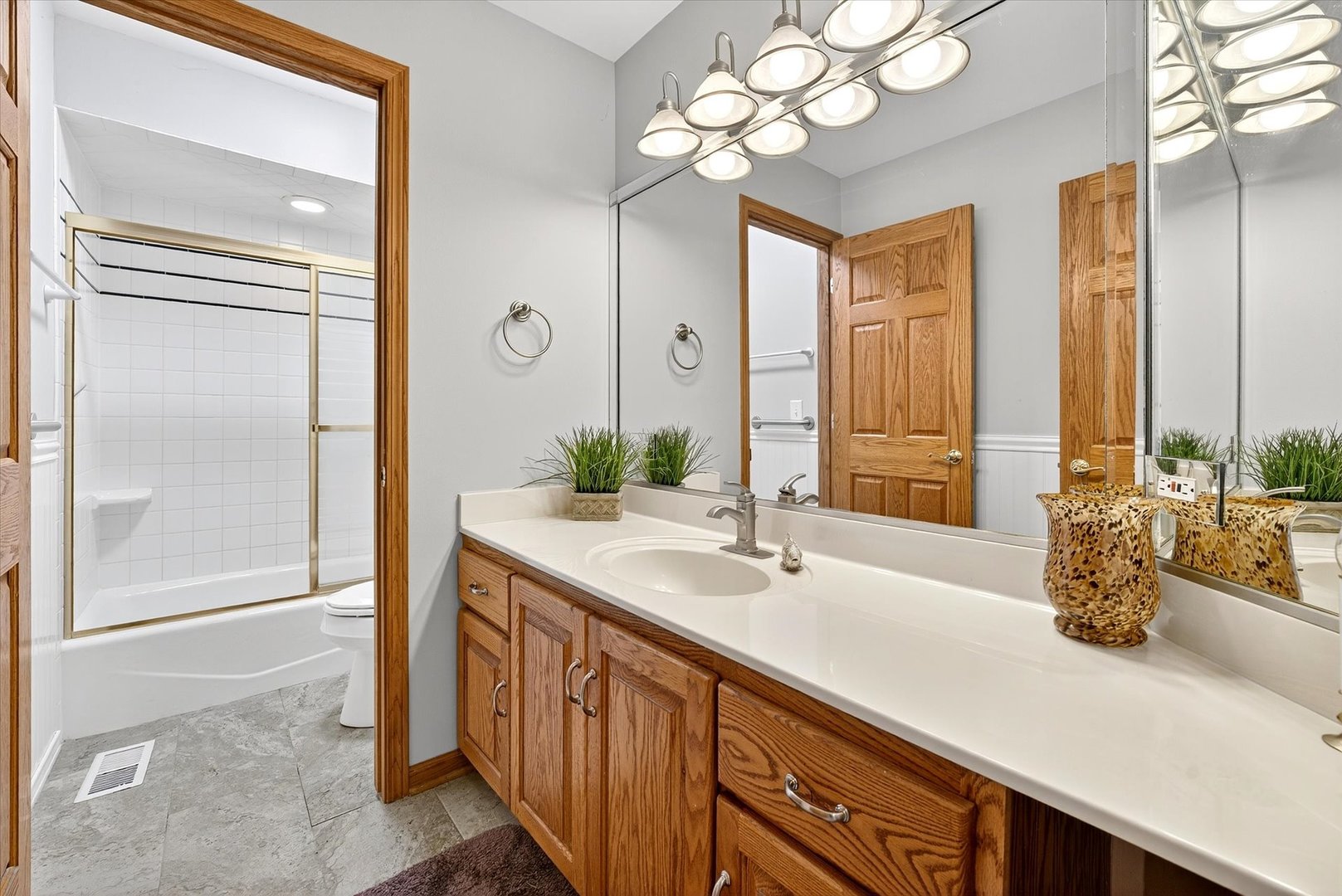 4 Bernay Court, Cary, IL 60013