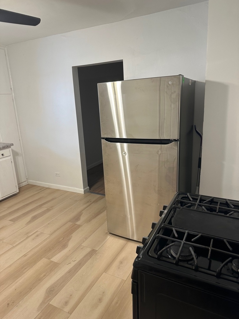 2318 Washington Street #1, Waukegan, IL 60085