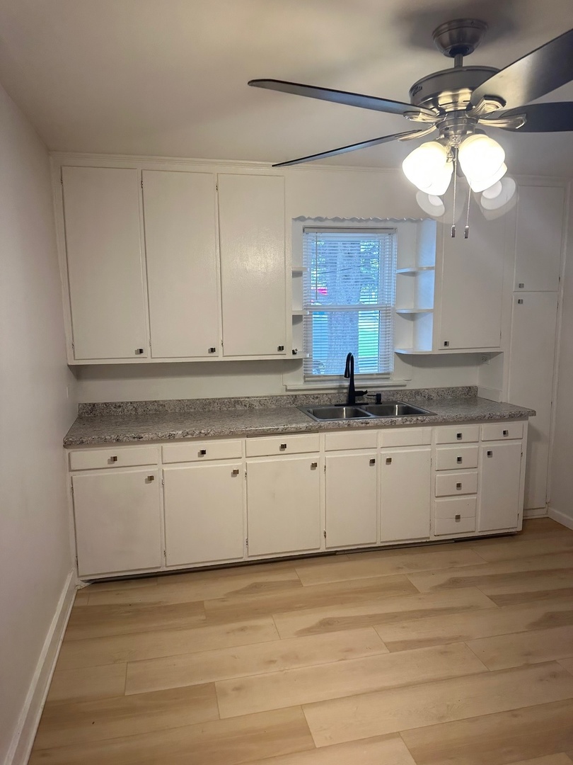 2318 Washington Street #1, Waukegan, IL 60085