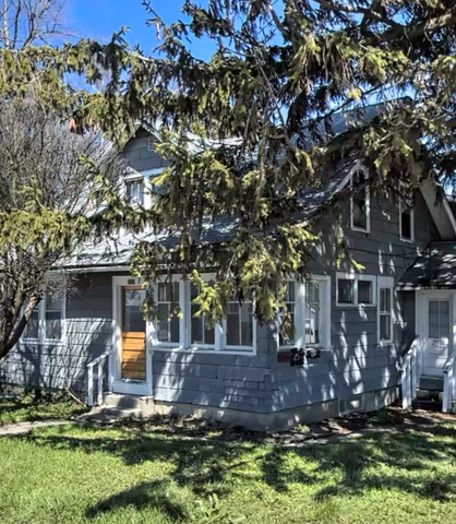 2318 Washington Street #1, Waukegan, IL 60085