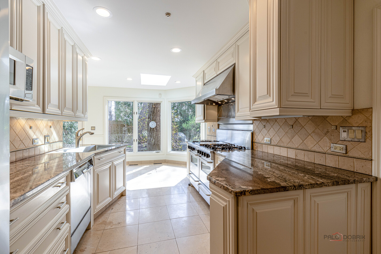 1251 Woodland Drive, Deerfield, IL 60015