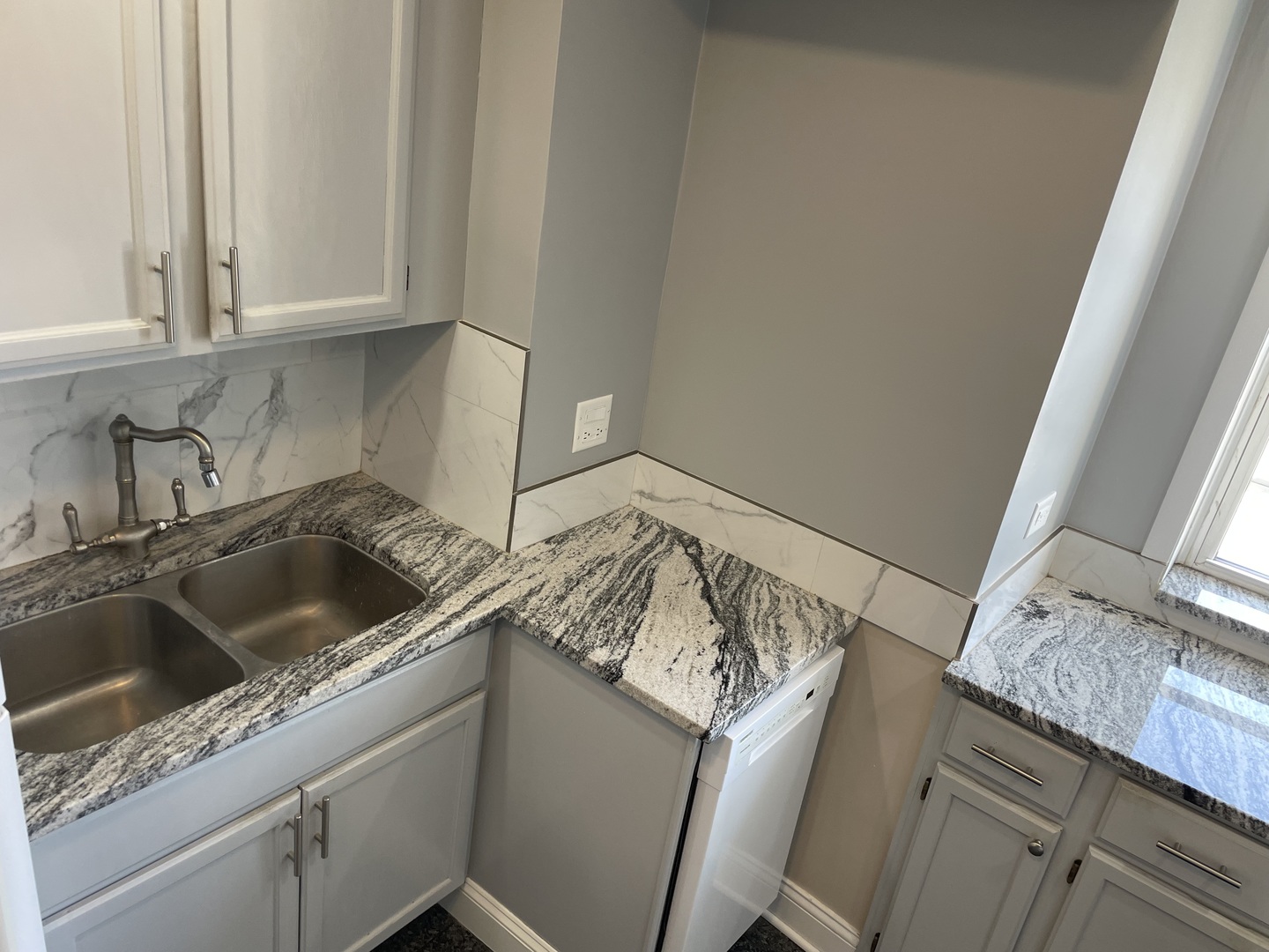 1000 N Oakley Boulevard, Chicago, IL 60622