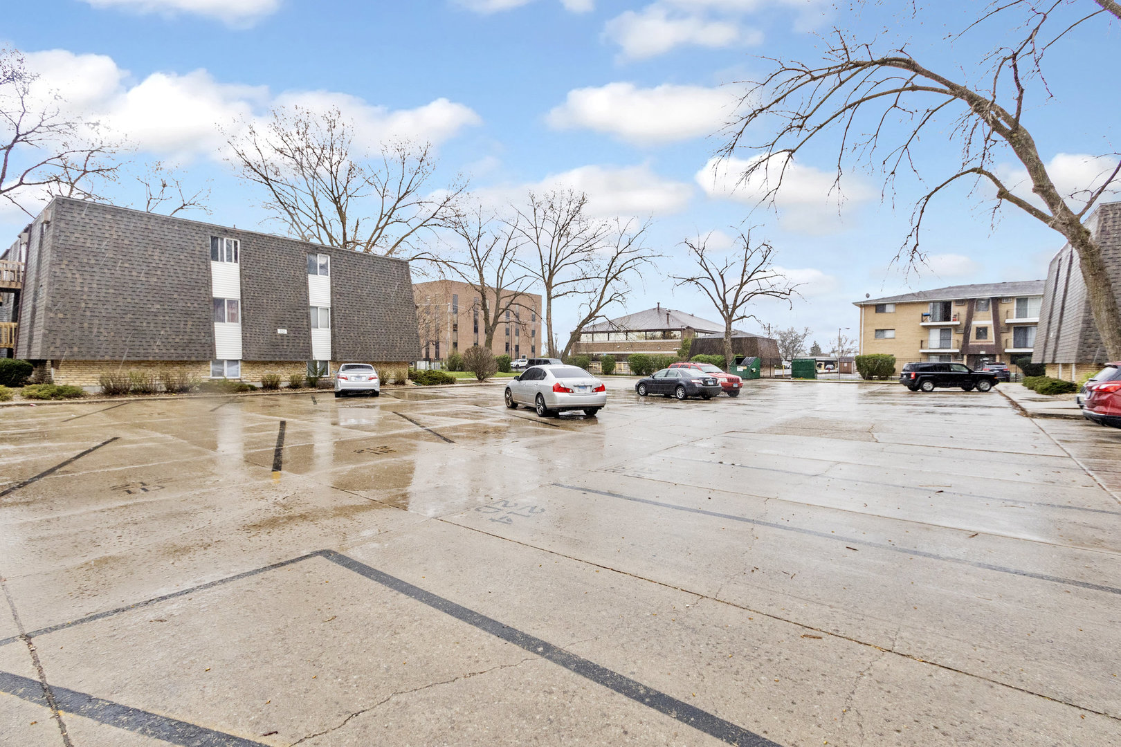 214 Madison Street #2C, Joliet, IL 60435