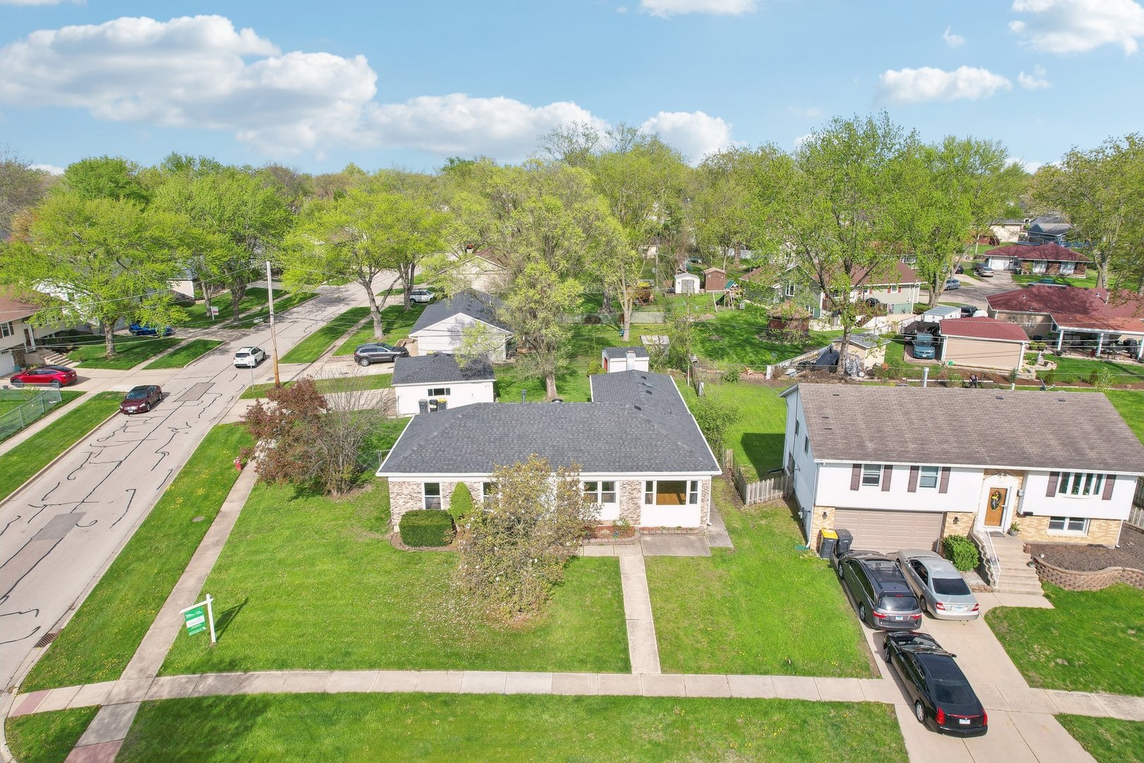 1601 Alexander Avenue, Streamwood, IL 60107
