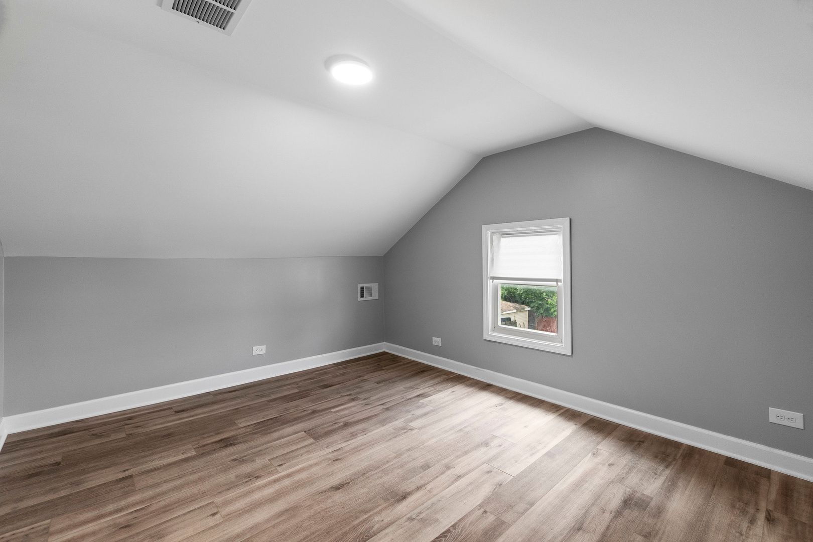 1100 S 3rd Avenue, Maywood, IL 60153