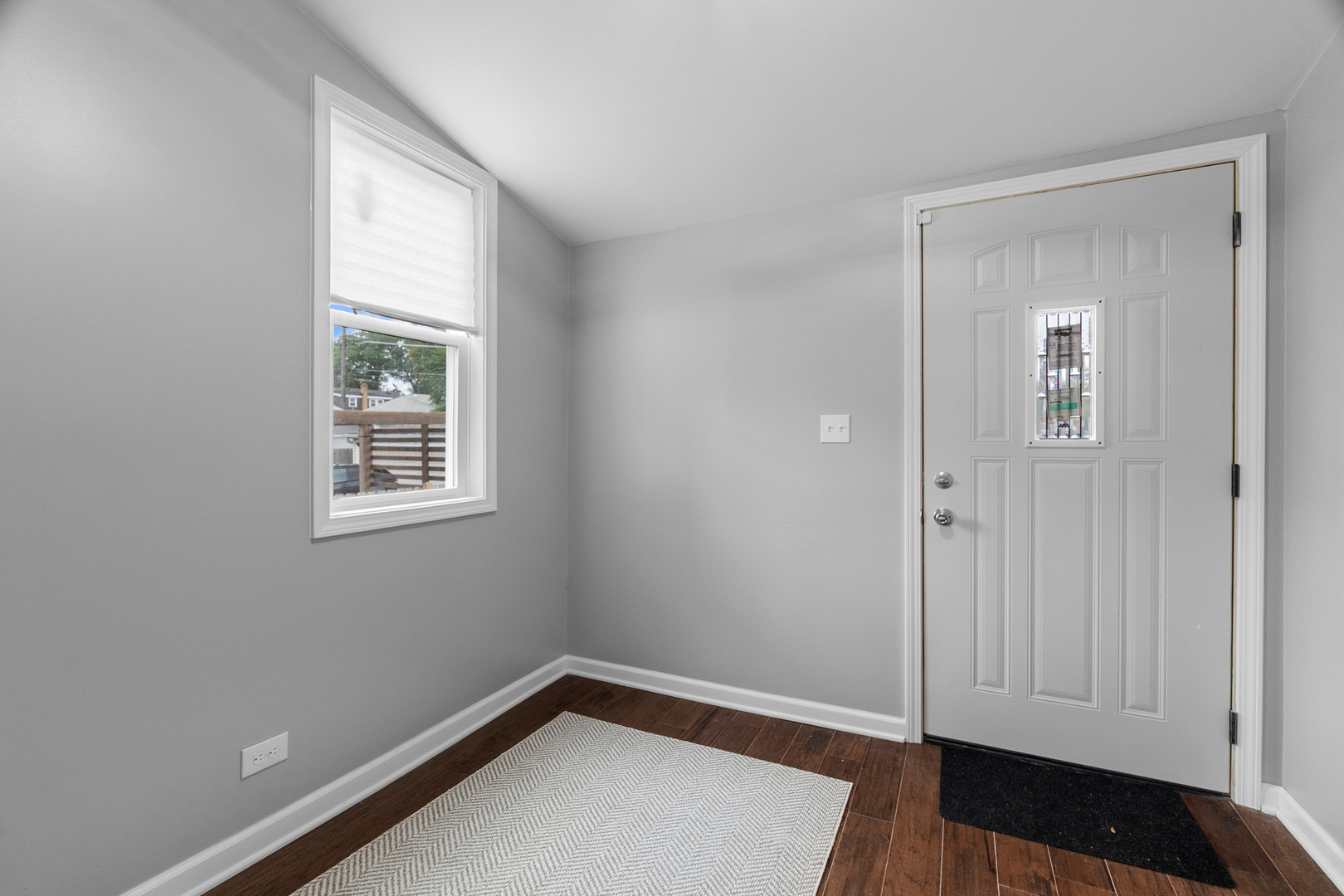 1100 S 3rd Avenue, Maywood, IL 60153