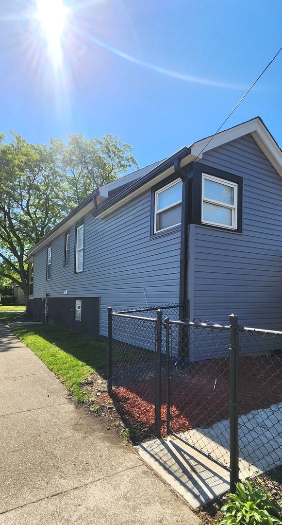 1100 S 3rd Avenue, Maywood, IL 60153