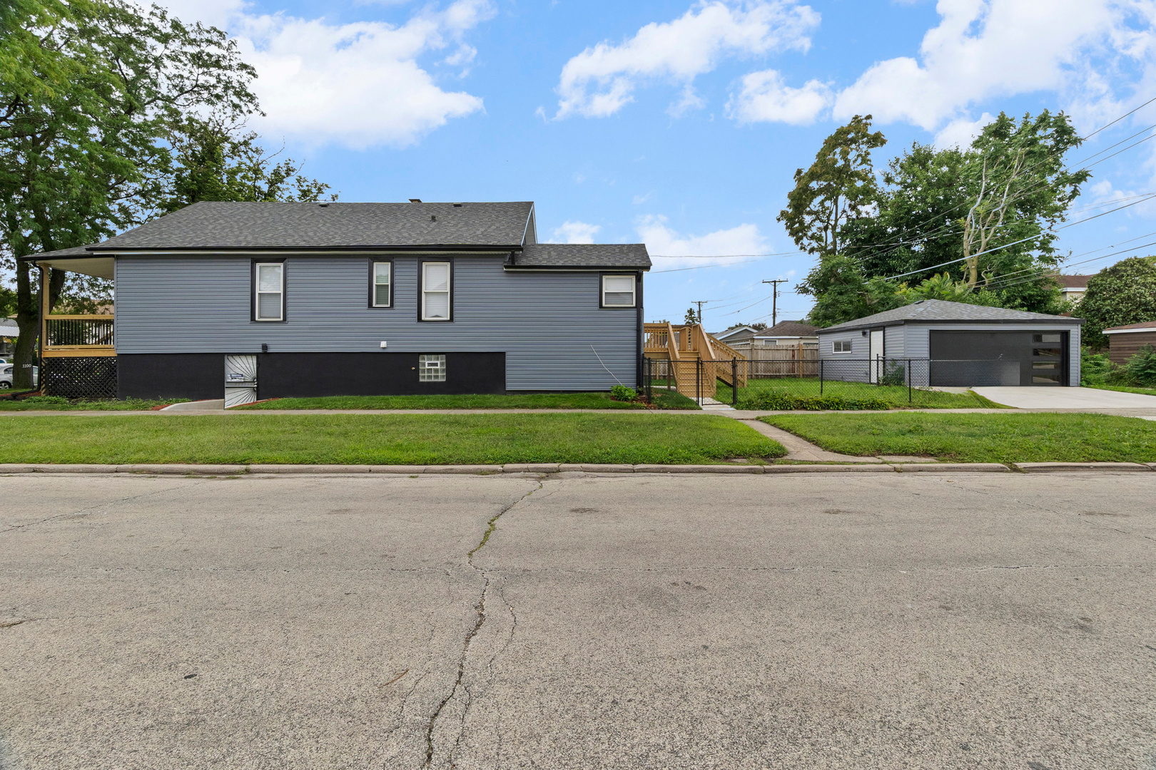 1100 S 3rd Avenue, Maywood, IL 60153