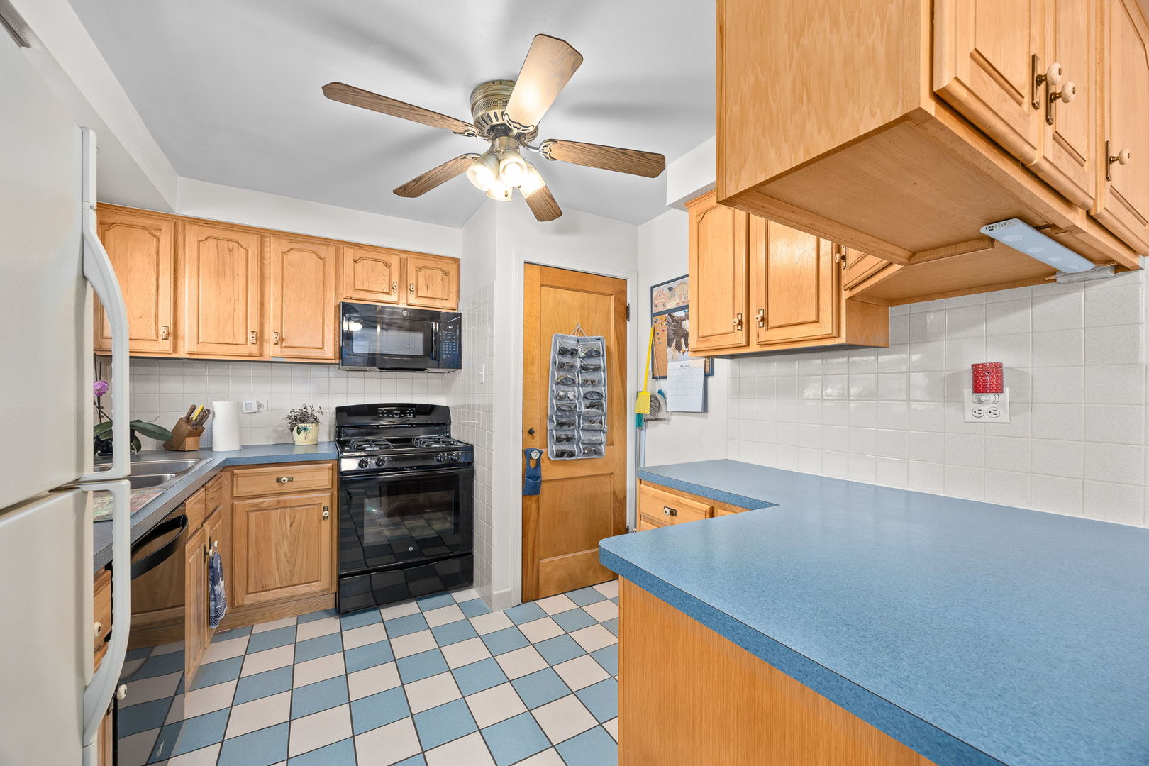 2500 S 7th Avenue, North Riverside, IL 60546