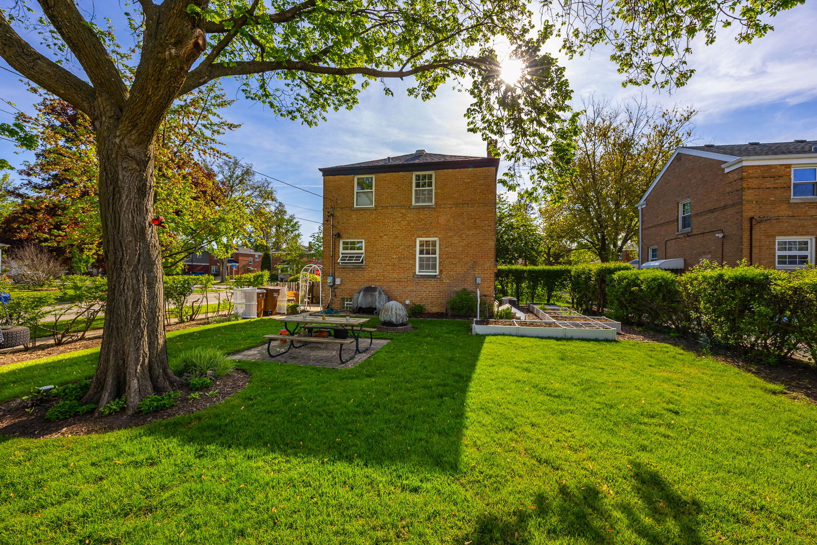 2500 S 7th Avenue, North Riverside, IL 60546