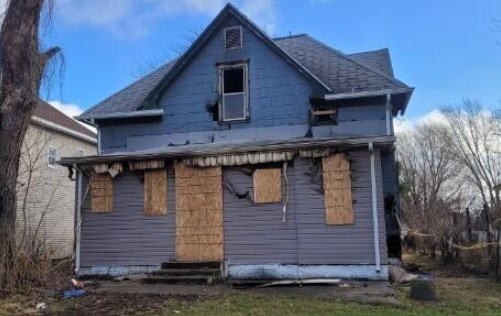 1207 S Main Street, Paris, IL 61944