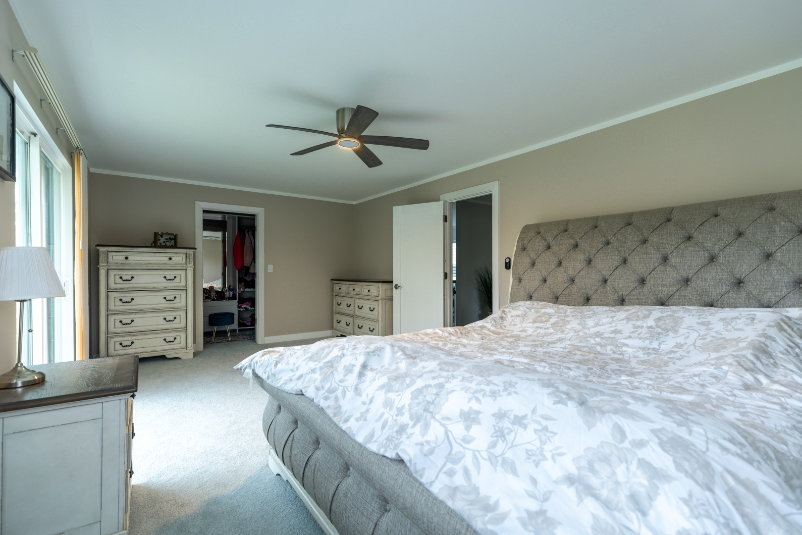 1762 Palatine Road, Inverness, IL 60067