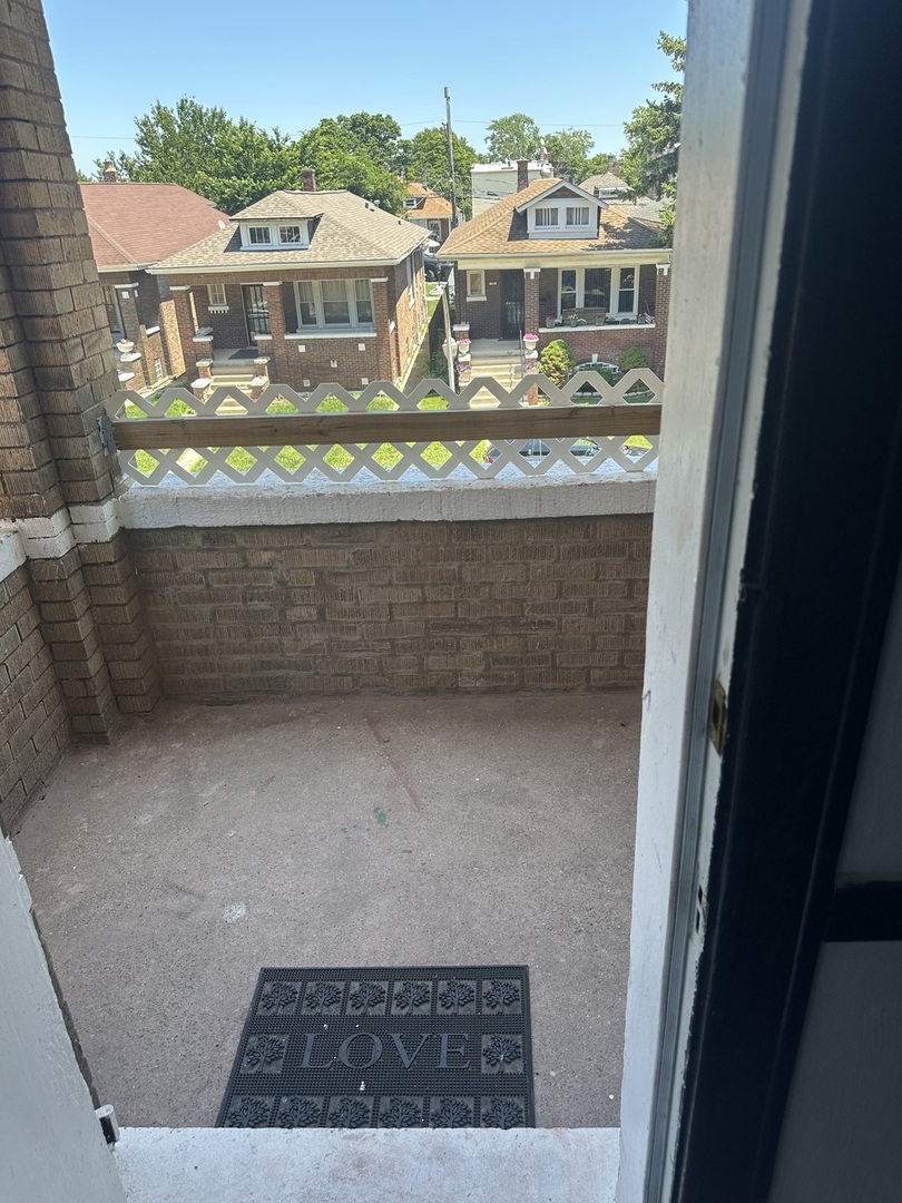 6546 S Rockwell Street #2, Chicago, IL 60629