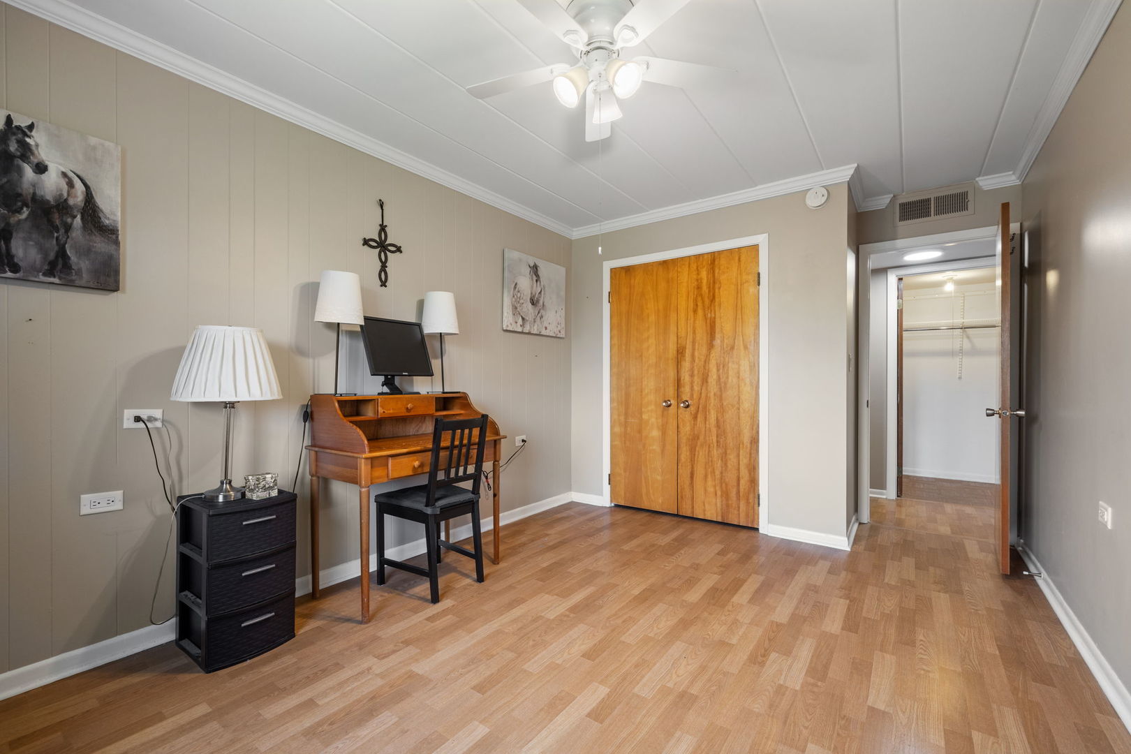 5540 Walnut Avenue #22C, Downers Grove, IL 60515