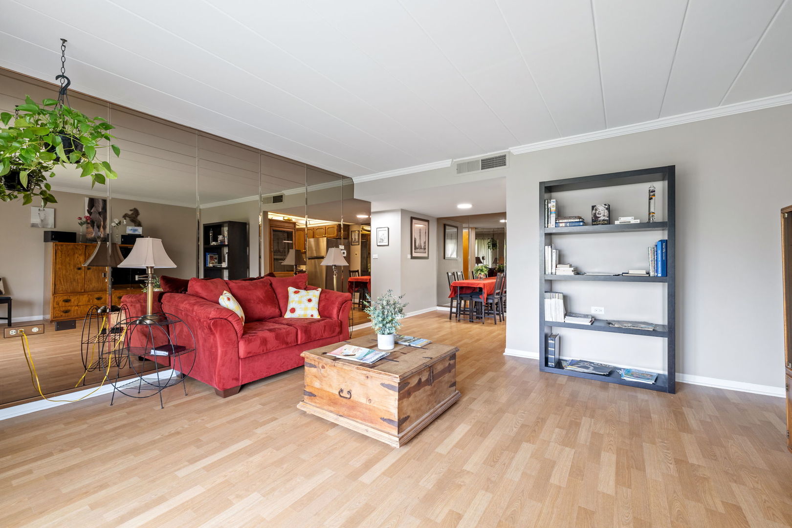 5540 Walnut Avenue #22C, Downers Grove, IL 60515