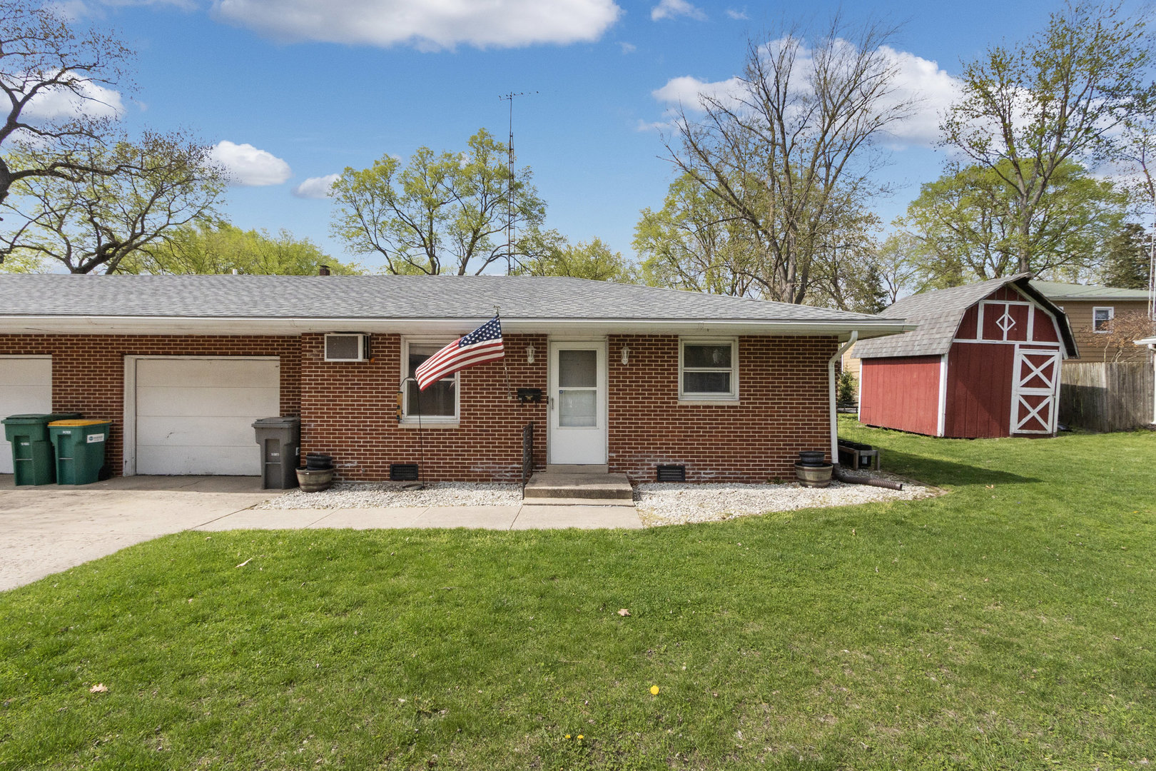 309-311 S Joliet Street, Wilmington, IL 60481