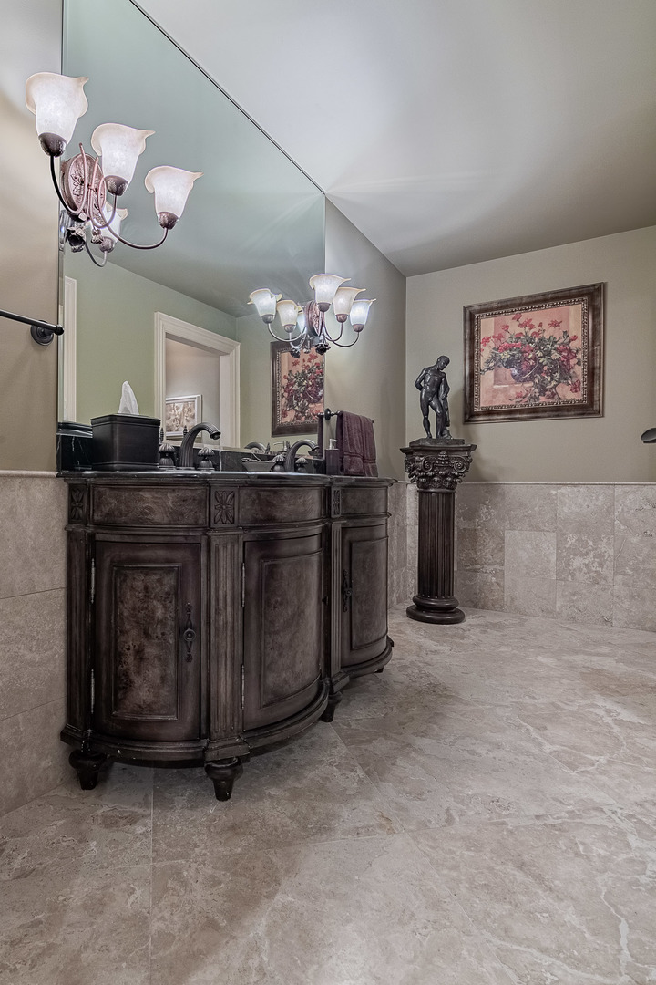 113 Carmela Court, Bloomingdale, IL 60108