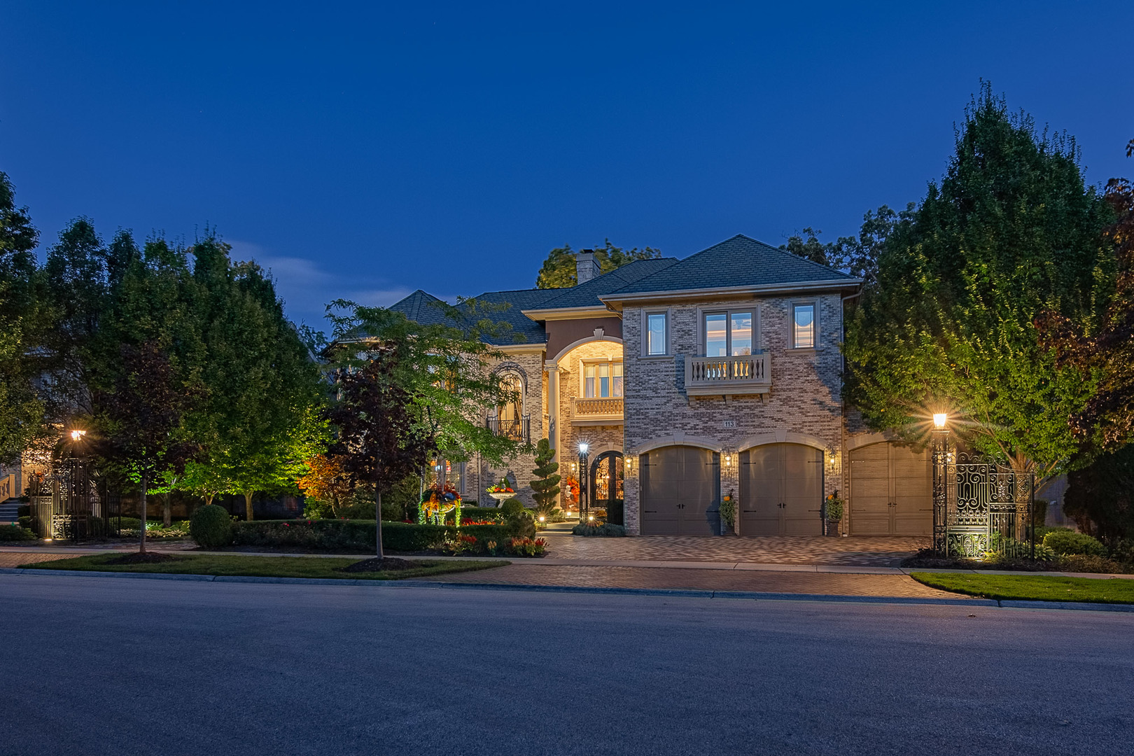 113 Carmela Court, Bloomingdale, IL 60108