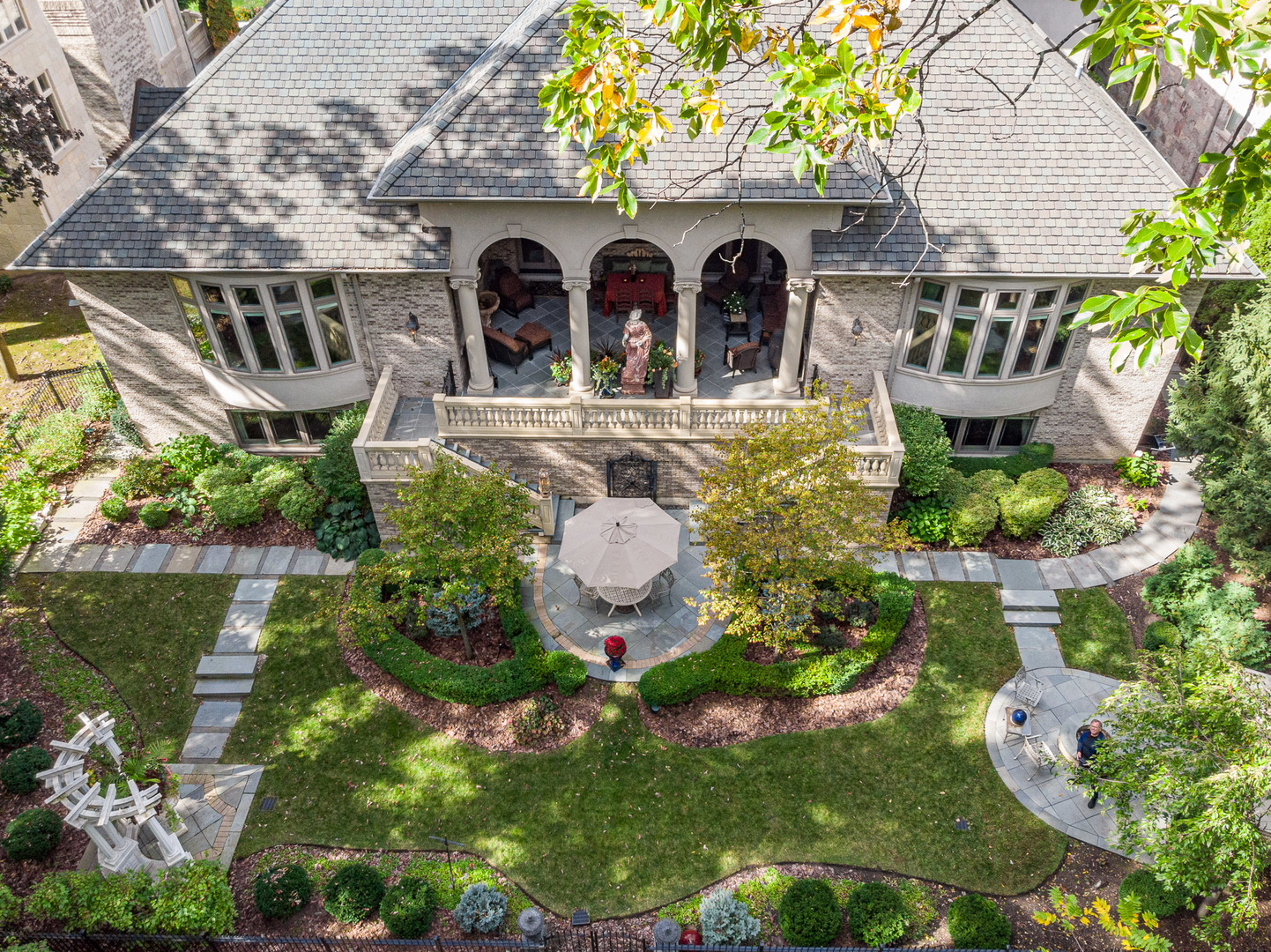 113 Carmela Court, Bloomingdale, IL 60108