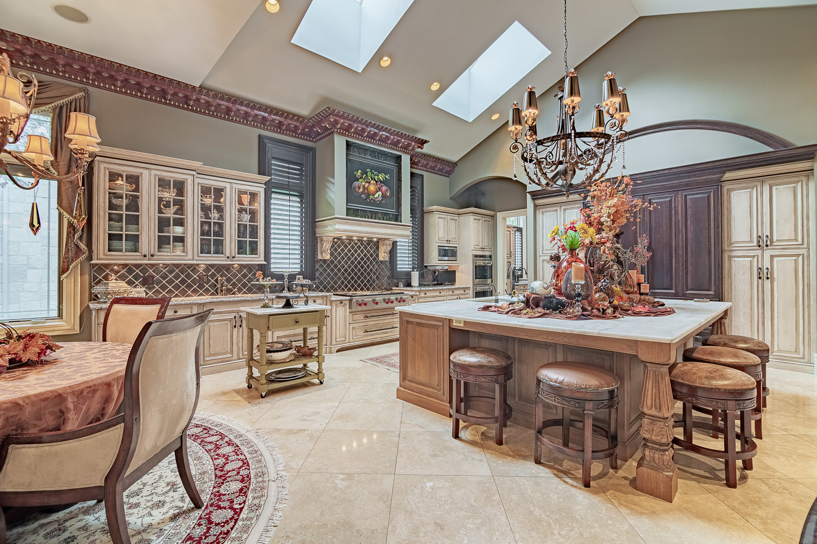 113 Carmela Court, Bloomingdale, IL 60108