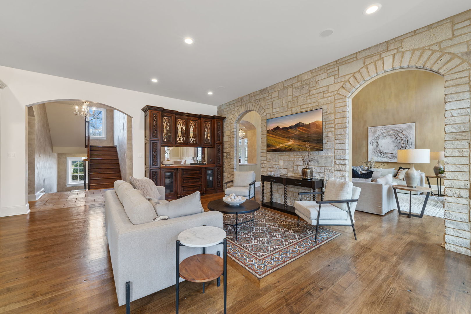 26w051 W Mohican Drive, Wheaton, IL 60189