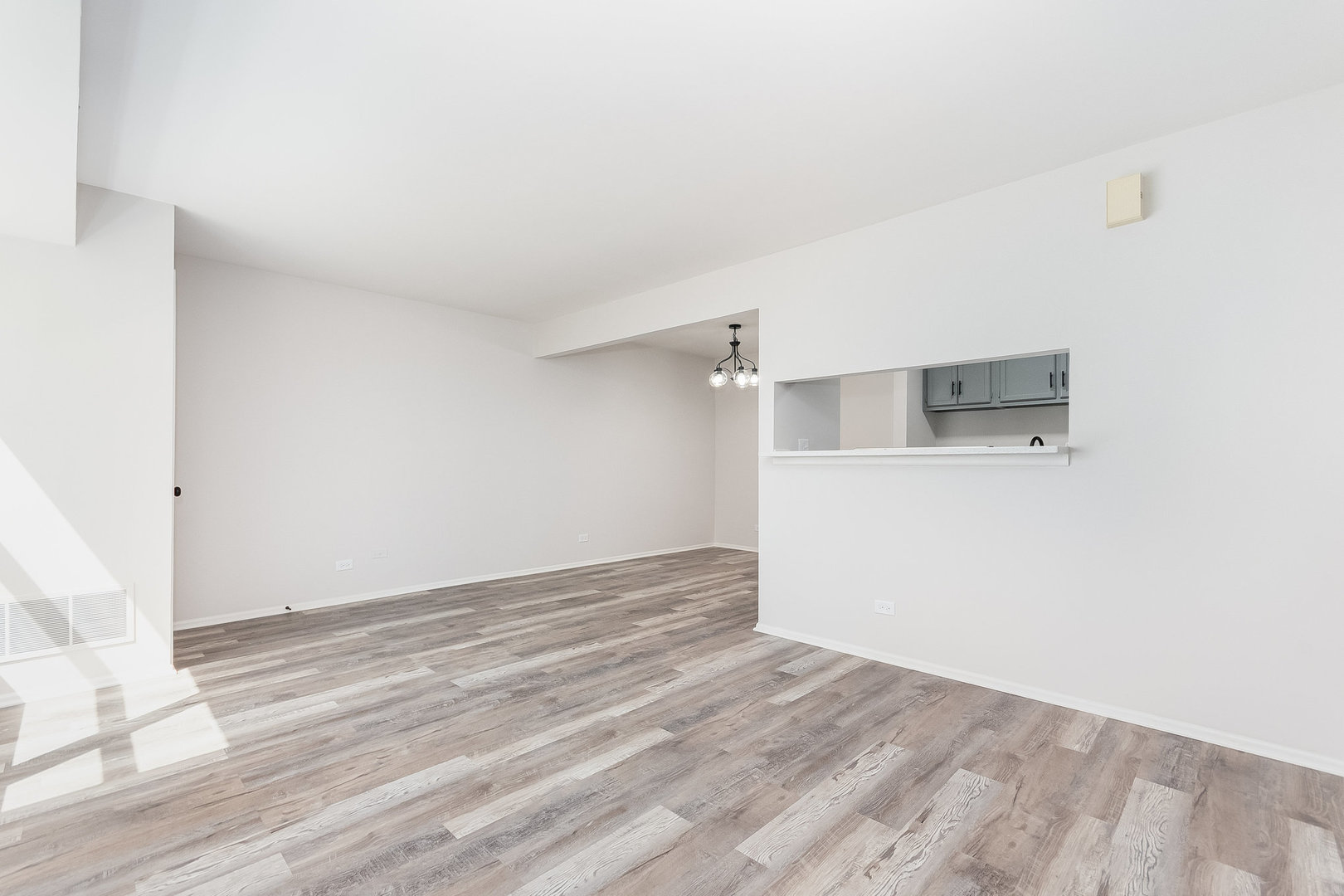 2165 N Dogwood Lane #2165, Palatine, IL 60074