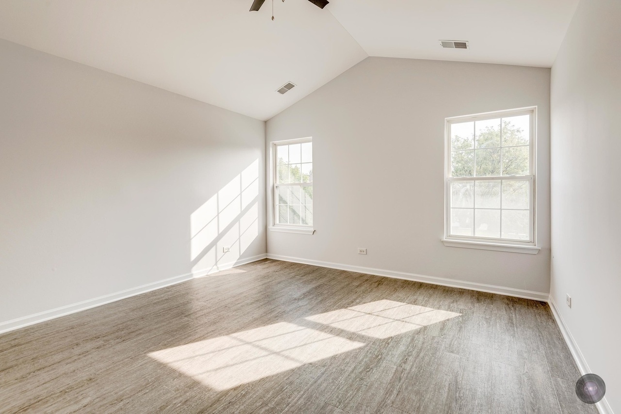 3023 KENTSHIRE Circle #3023, Naperville, IL 60564