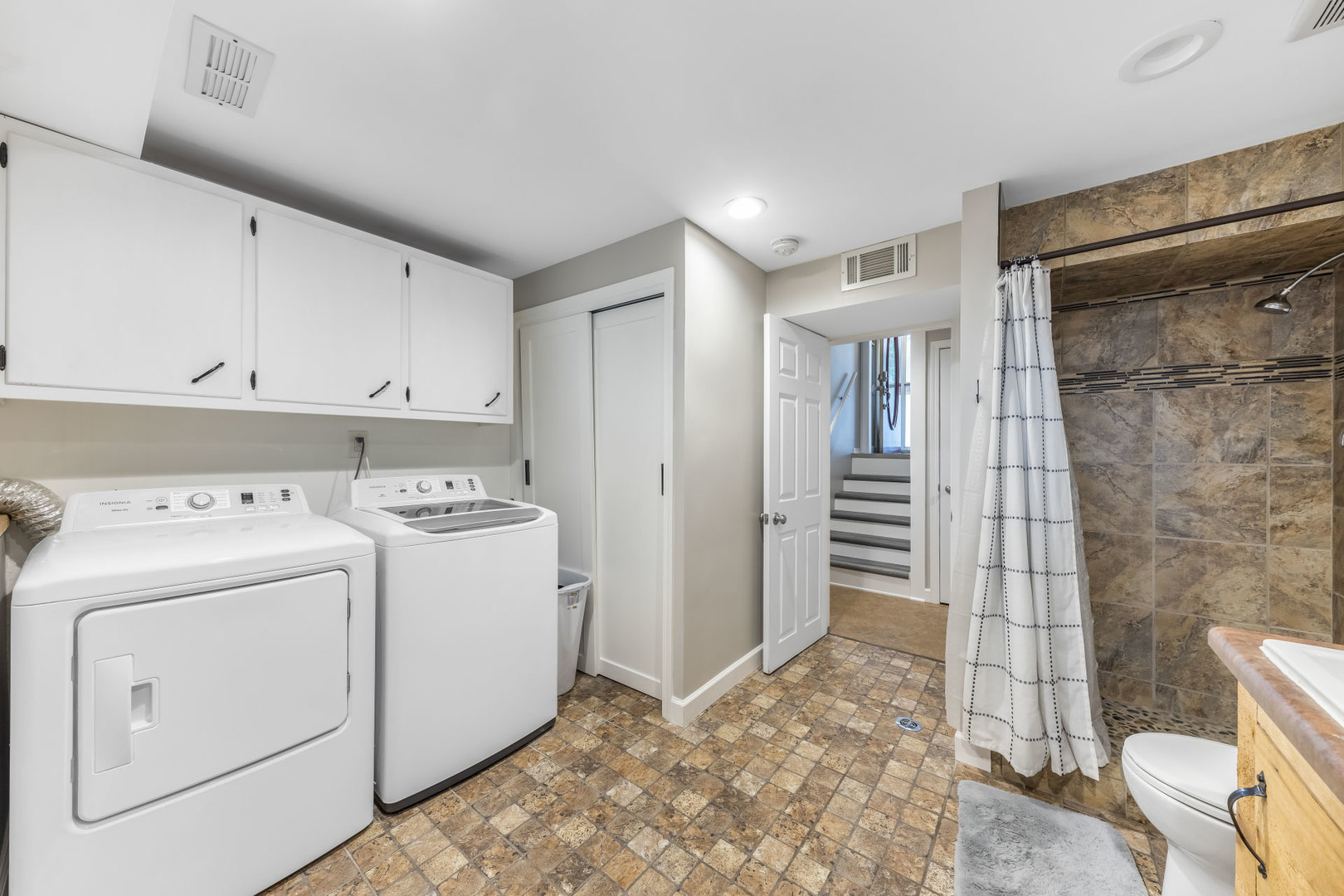 24221 S Edwin Drive, Channahon, IL 60410