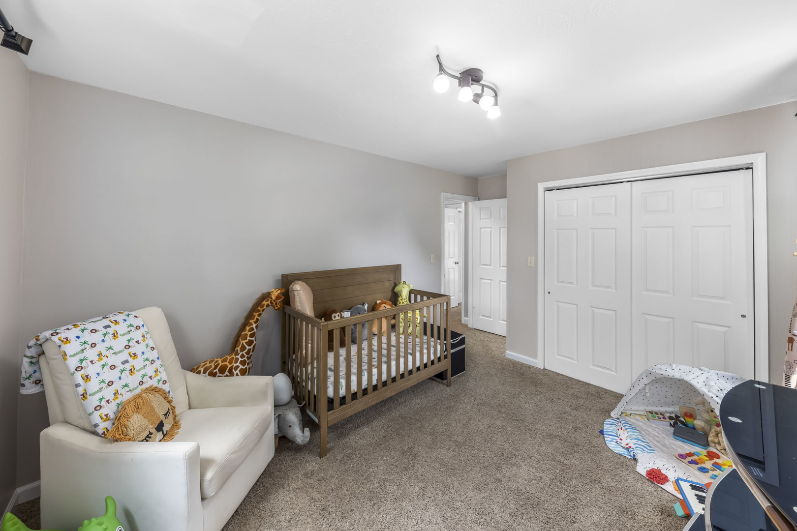 24221 S Edwin Drive, Channahon, IL 60410