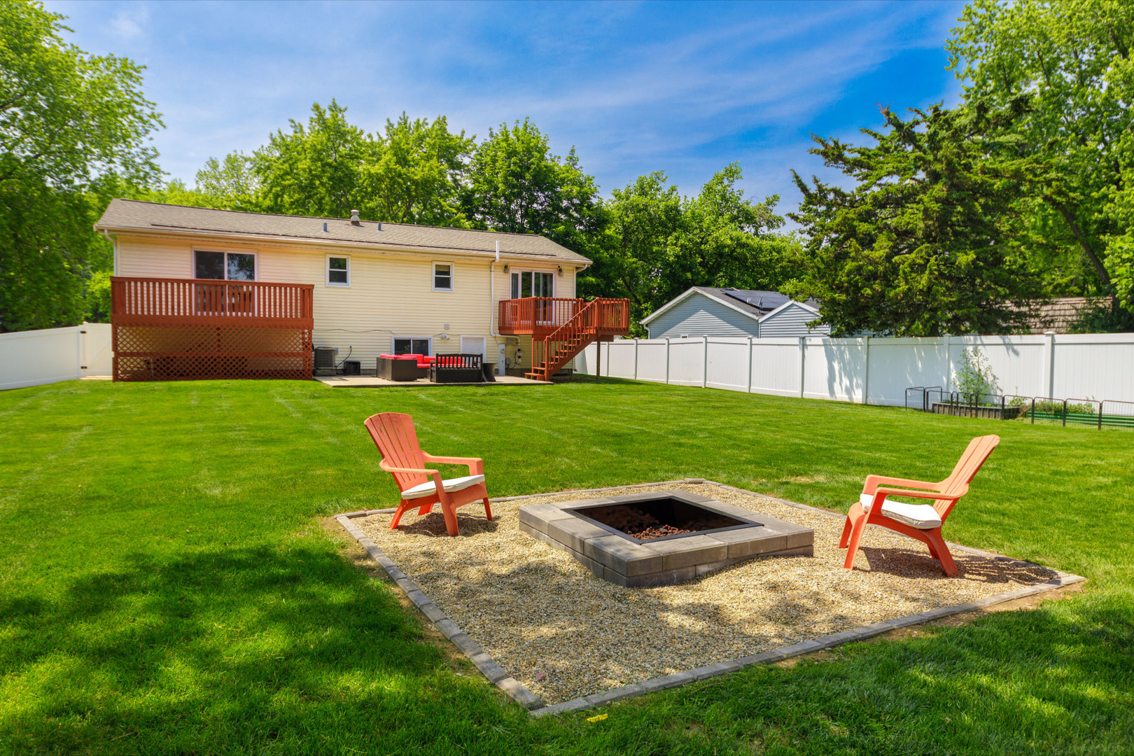 24221 S Edwin Drive, Channahon, IL 60410