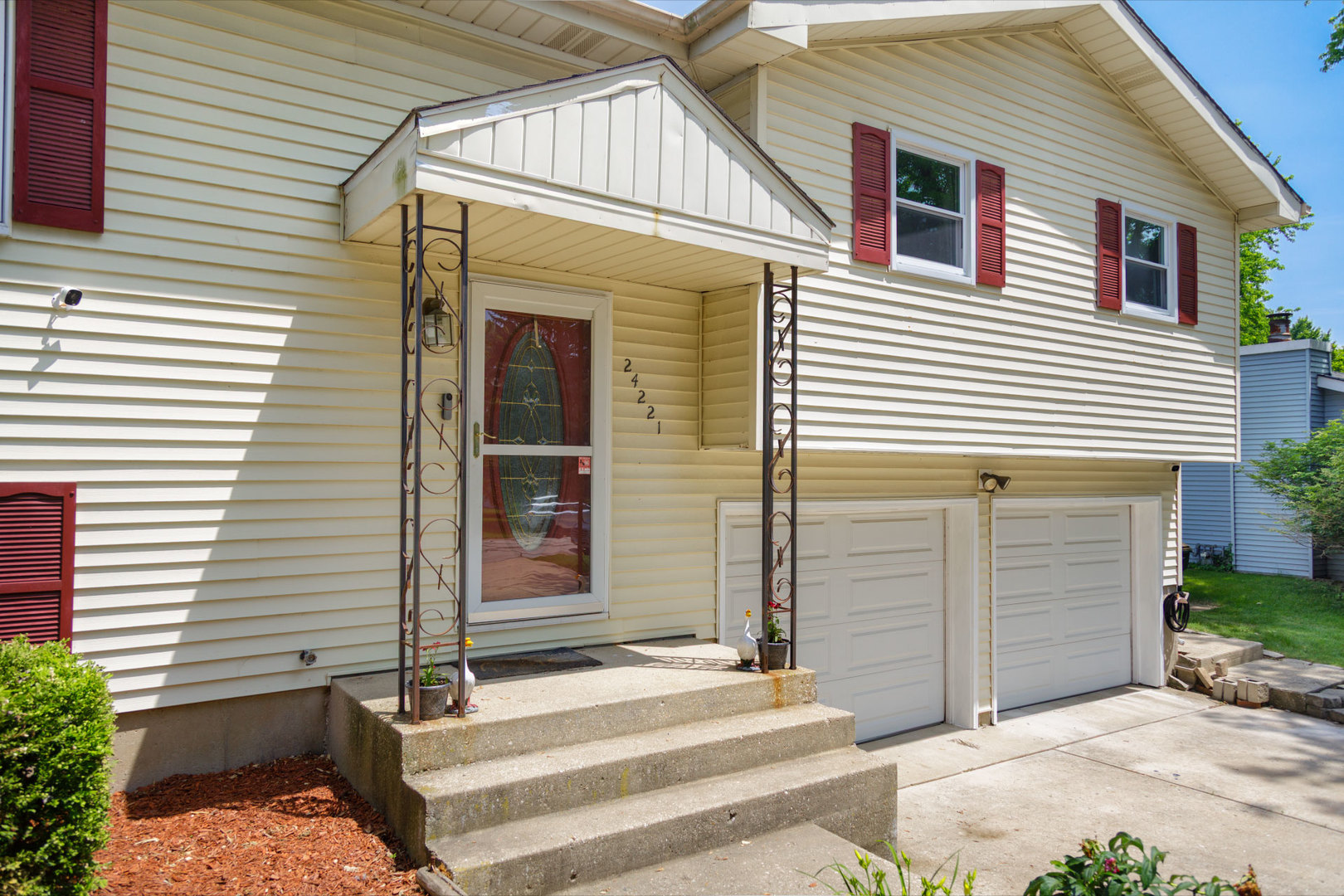 24221 S Edwin Drive, Channahon, IL 60410