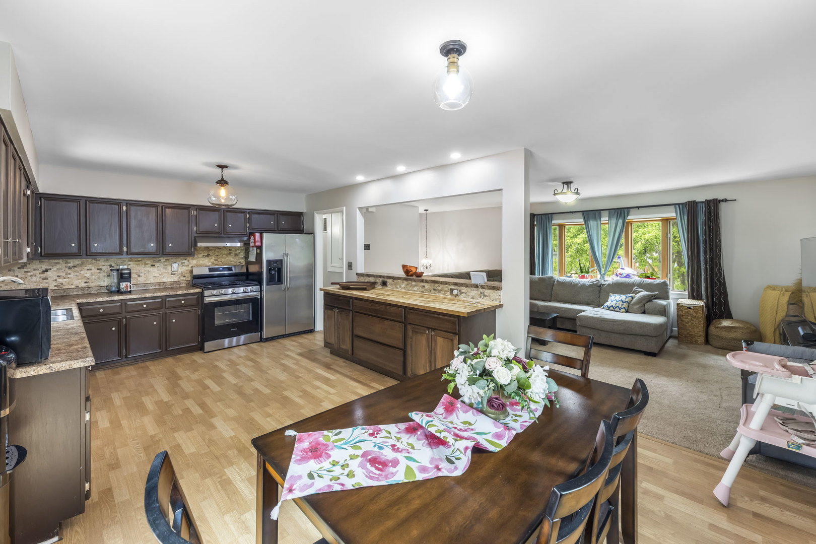 24221 S Edwin Drive, Channahon, IL 60410