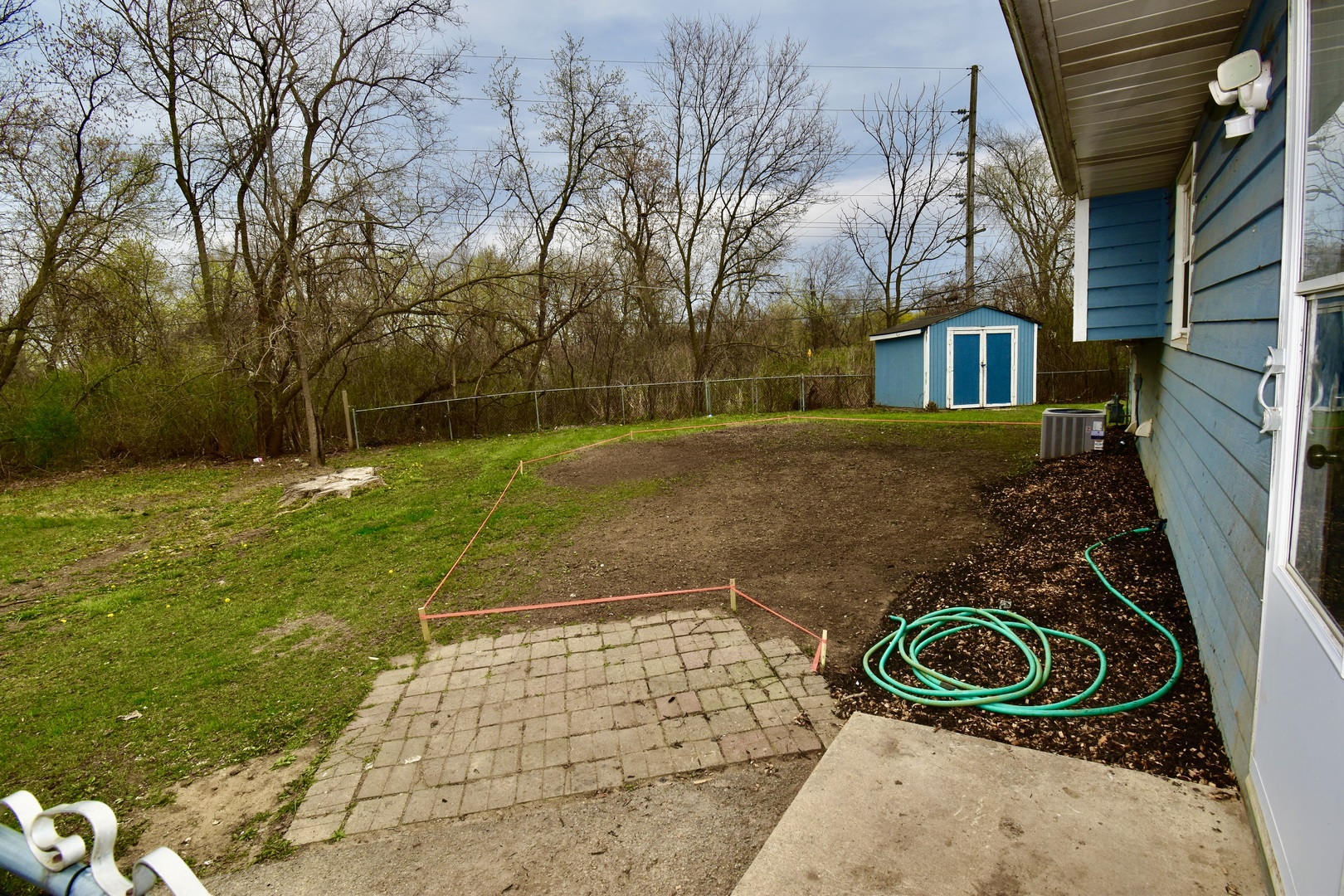1917 Hebron Avenue, Zion, IL 60099